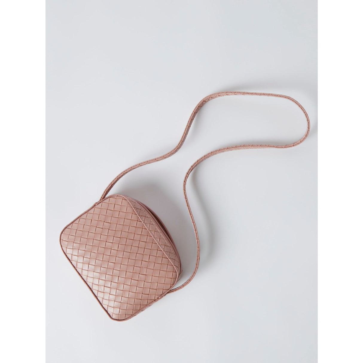 Name It Nostalgia Rose Trine Taske