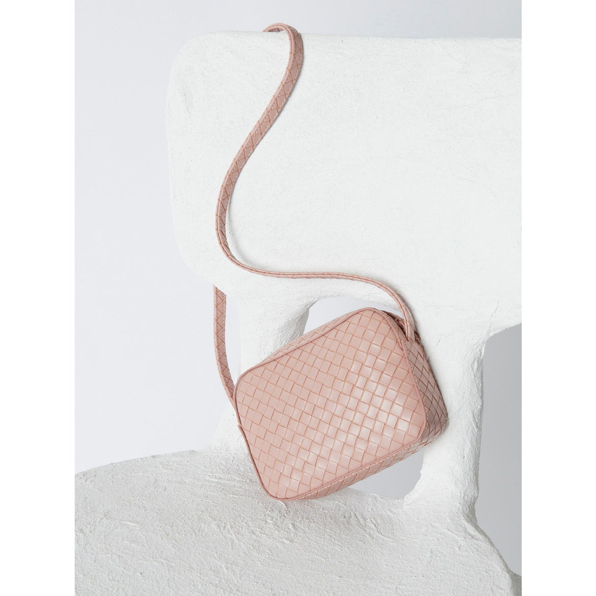 Name It Nostalgia Rose Trine Taske