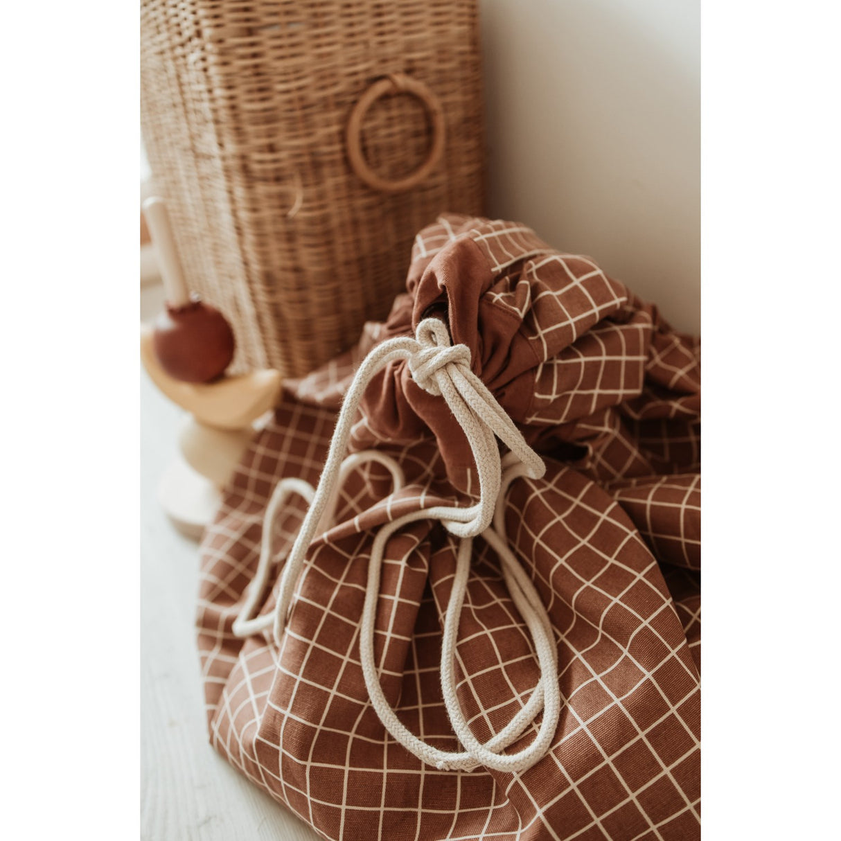 Play&Go Organic Grid Brown 2-in-1 Lekteppe