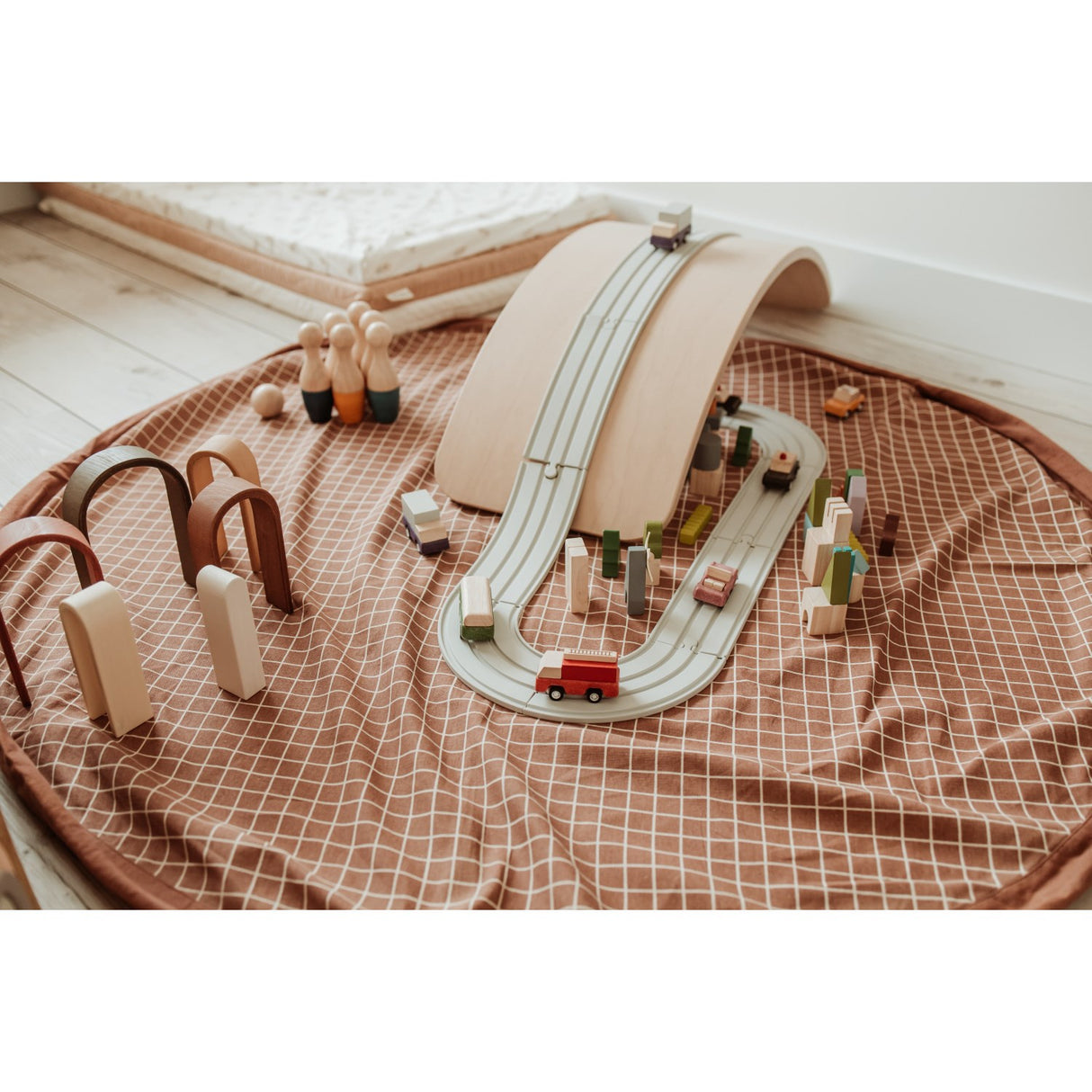 Play&Go Organic Grid Brown 2-in-1 Lekteppe