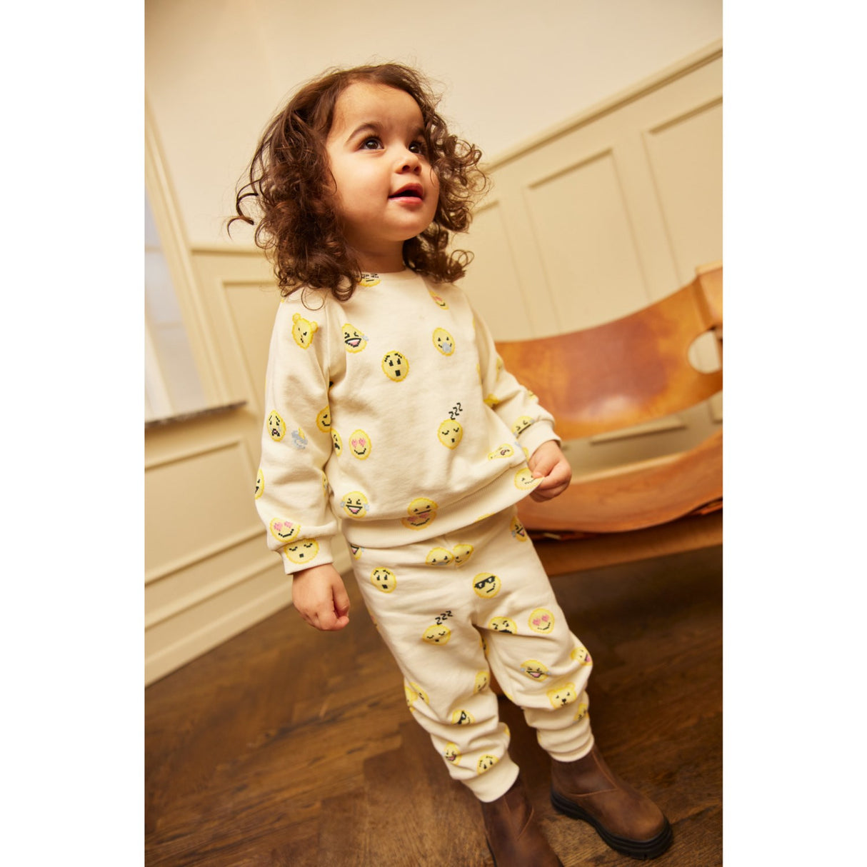 Molo Happy Pixels Simeon Bukser