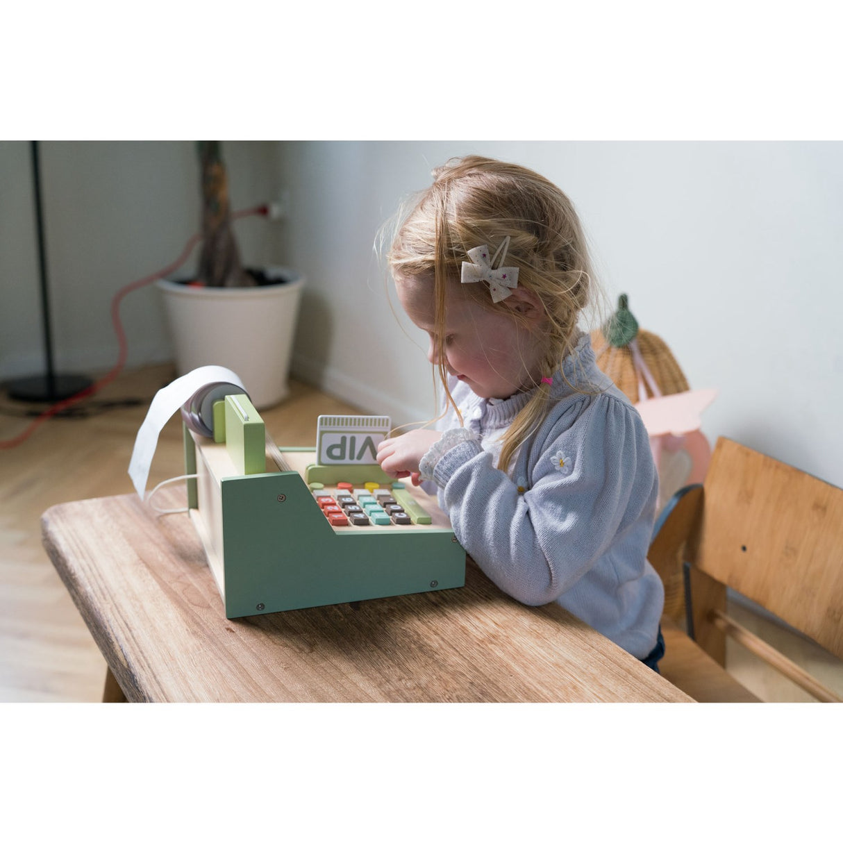 Dantoy kassaapparat tre i gaveeske 17 stykker