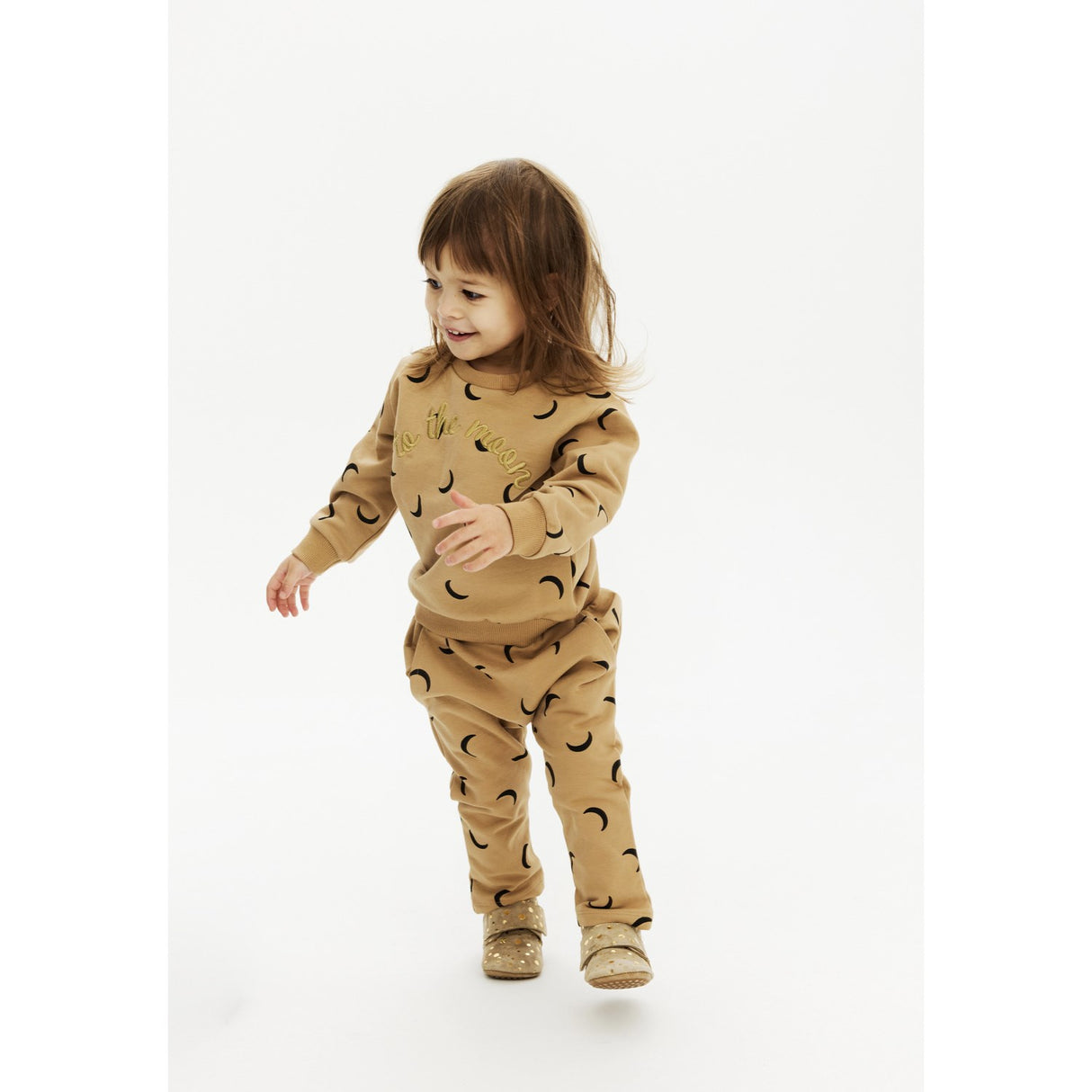 THE NEW Siblings Tannin Moon AOP Mika Uni Collegegenser