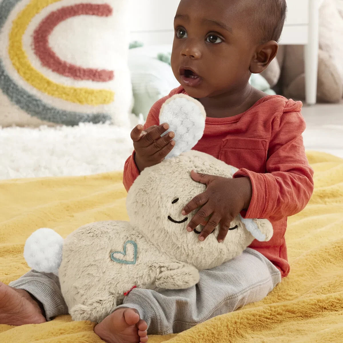 Fisher-Price® Sensimals beroligende Ole Brumm-kanin