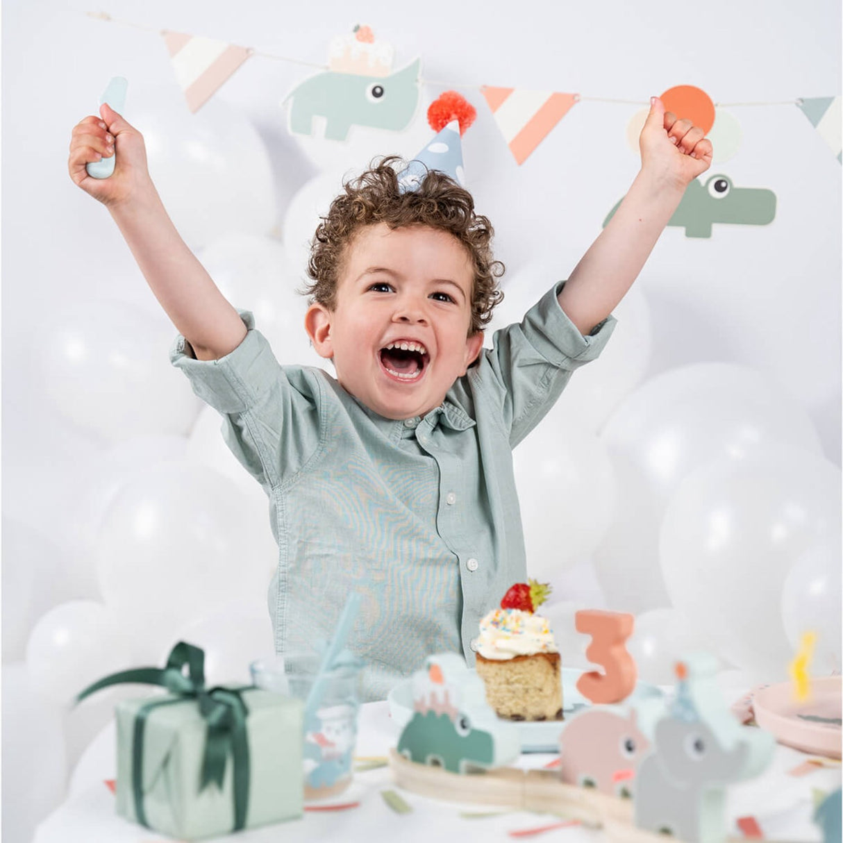 DonebyDeer Colour Mix Garland Celebration