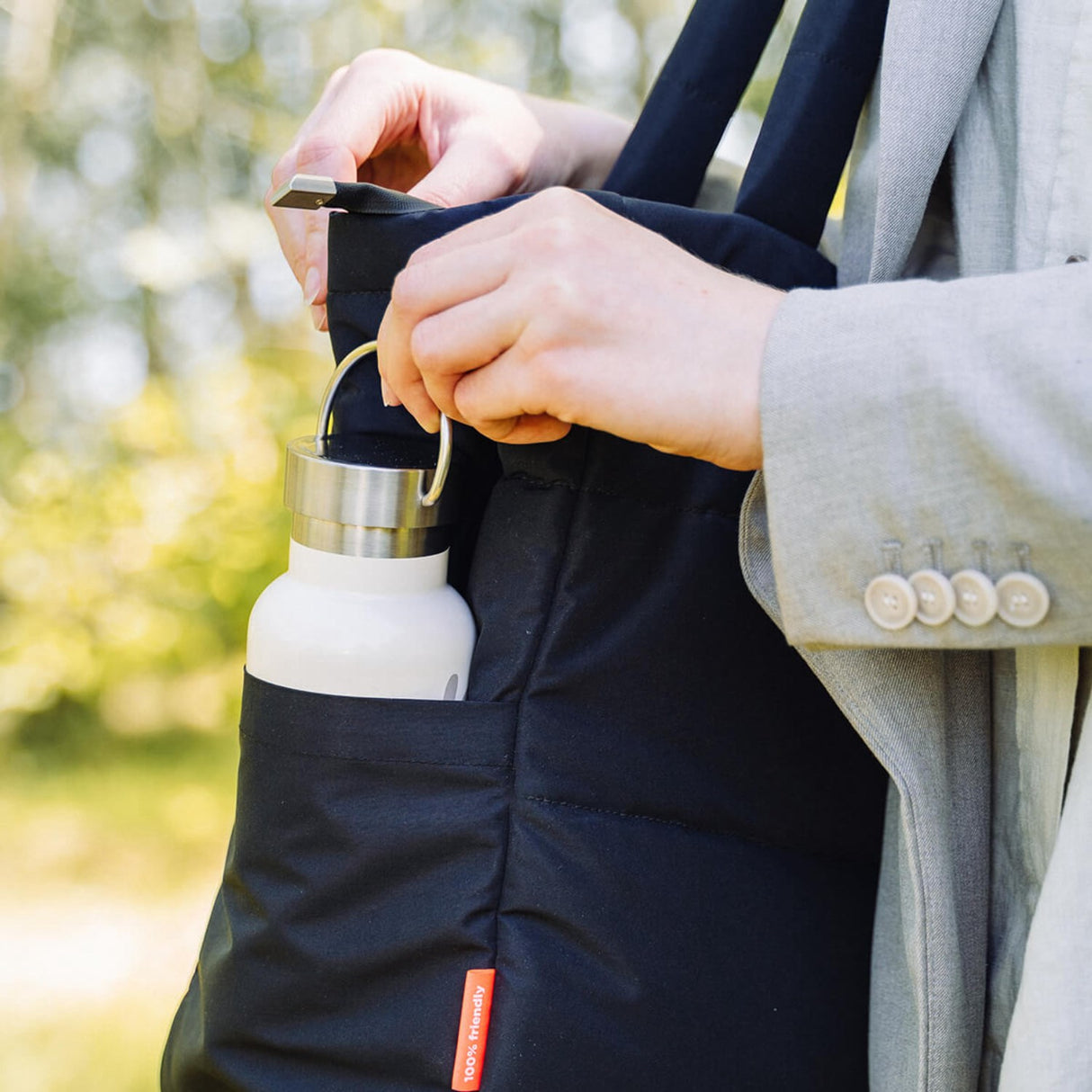 DonebyDeer Svart Vattert Puslespill Veske