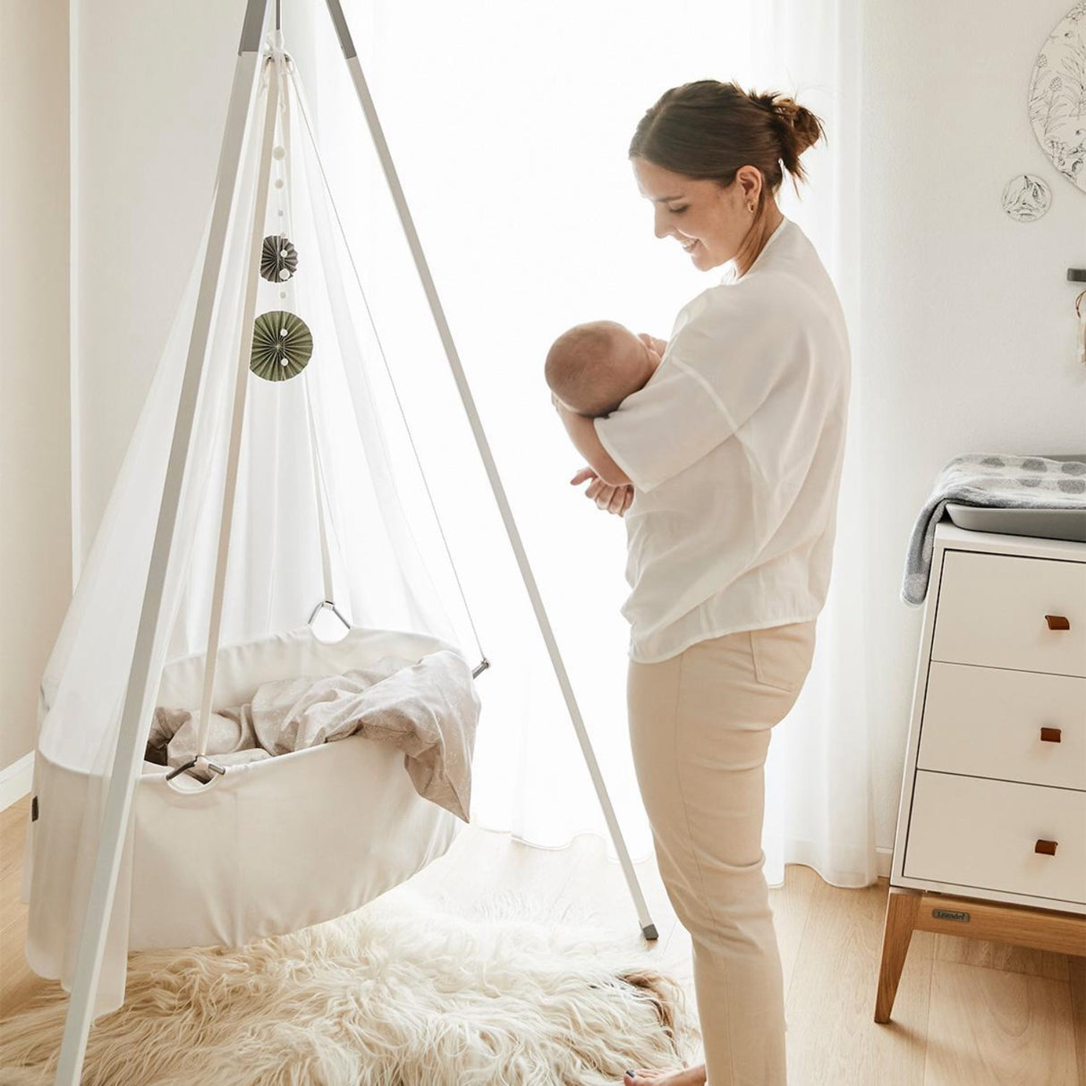 Leander Classic™ Vugge med Madrass, Hvit