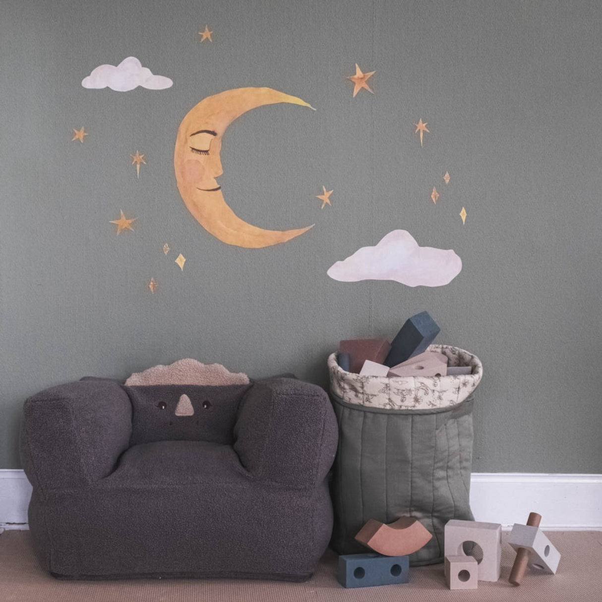 That's Mine Dino Anja-Stol