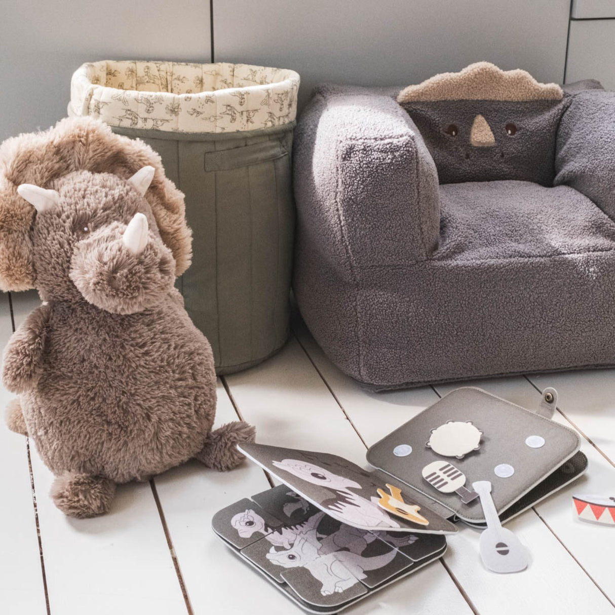 That's Mine Dino Anja-Stol