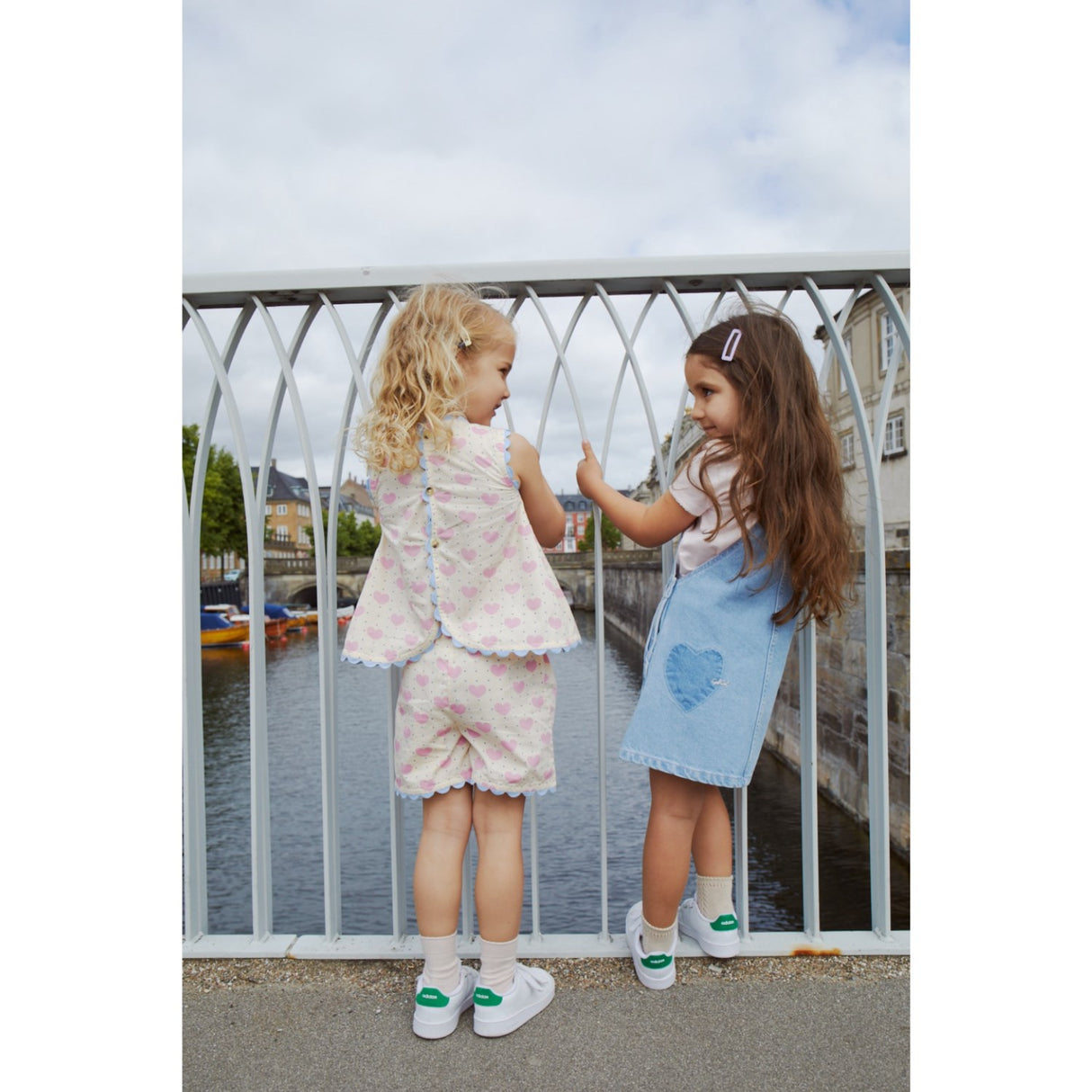 COPENHAGEN FARGER Super Lt Blå Indigo Vasket Organic Denim Spencer Kjole Med Hjerte