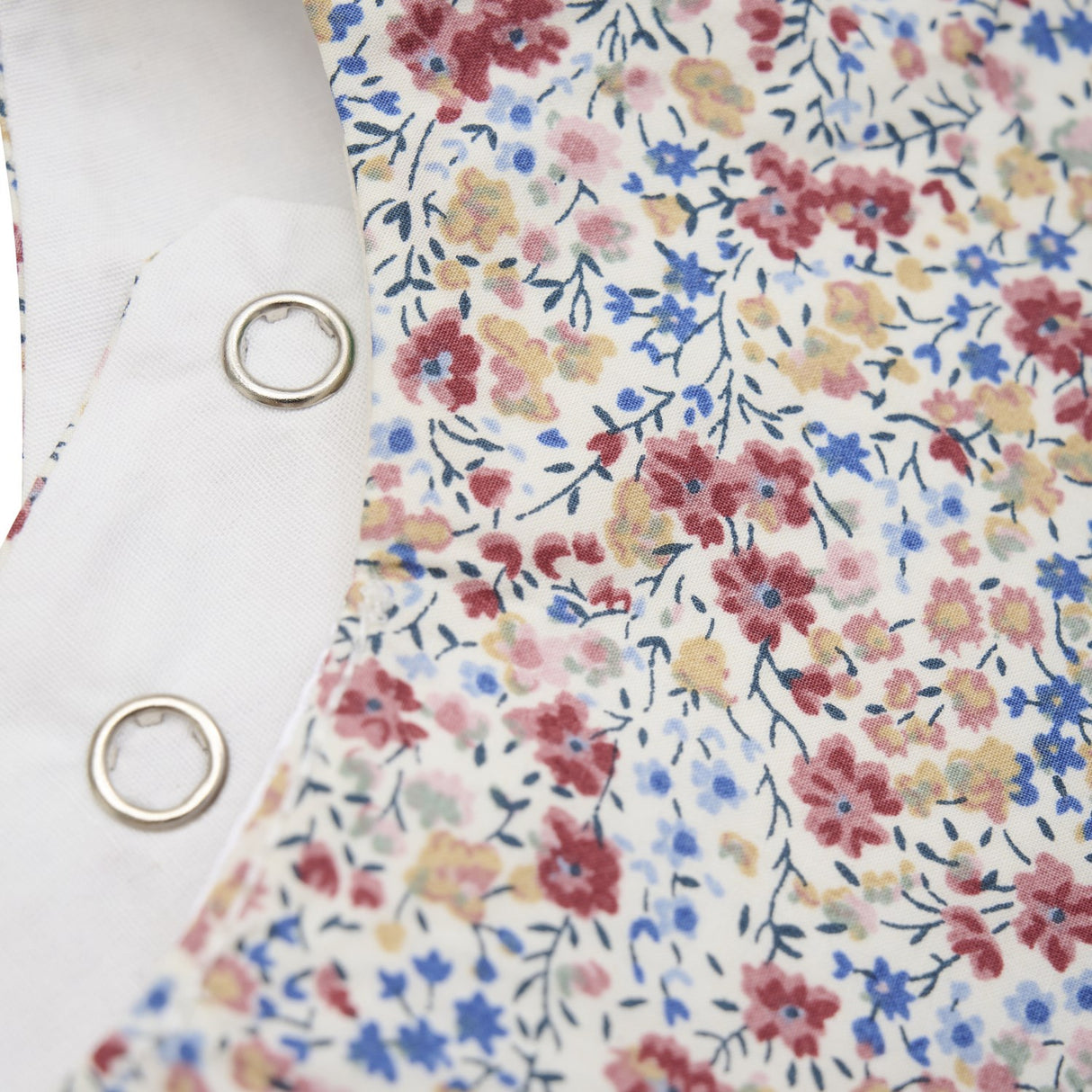 Huttelihut Sepia Rose Smekke I Liberty Stoff