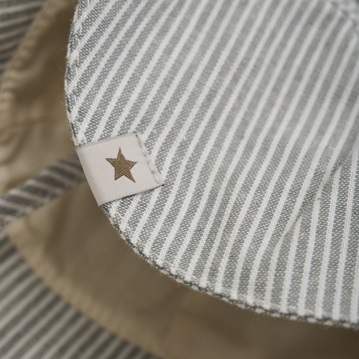 Huttelihut Desert Sage Summer Lue Woven Stripe