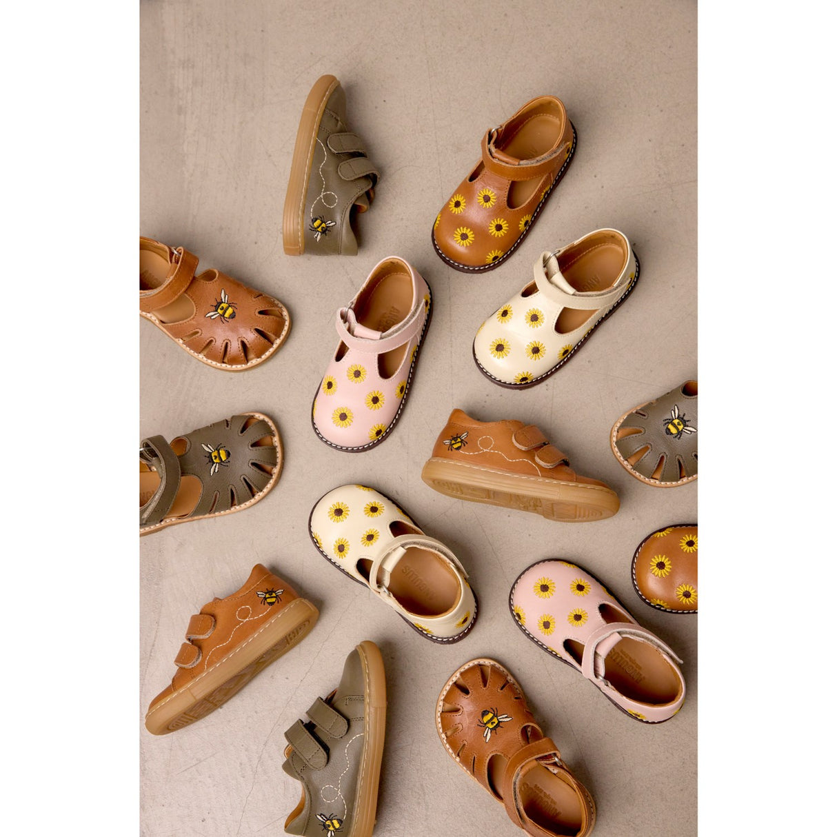 Angulus Cognac Begynner Sandal Med Bi Broderi