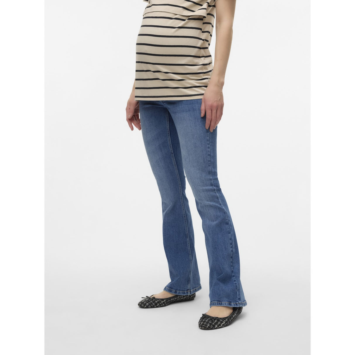 Vero Moda Maternity Medium Blue Denim Sigi Flared Denim Jeans Noos