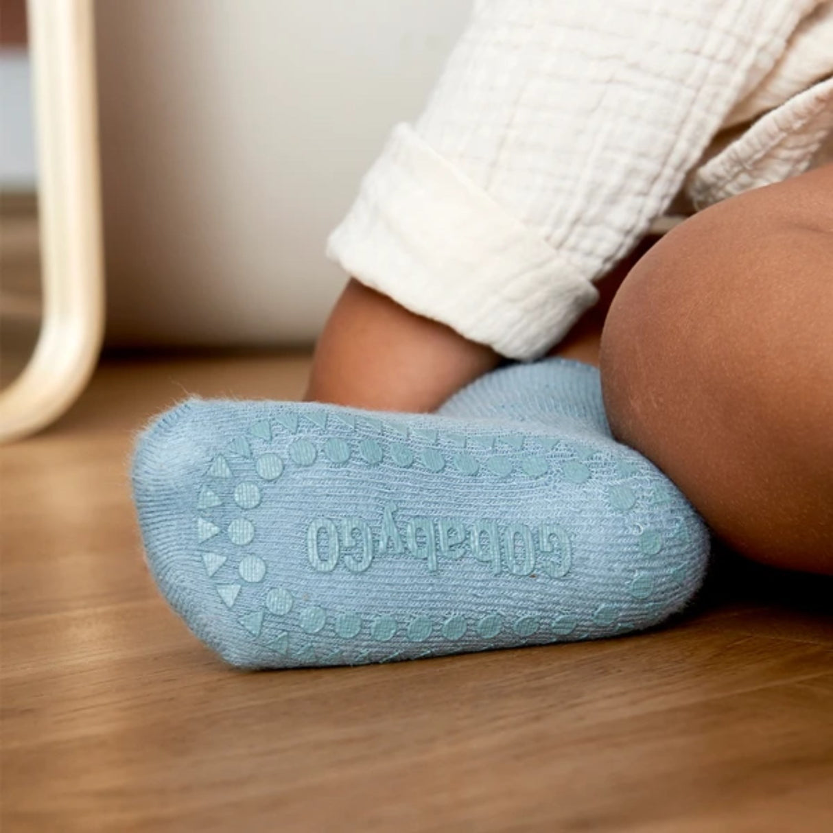 Gobabygo Dusty Blue Non Slip Strømper Organic Bomull