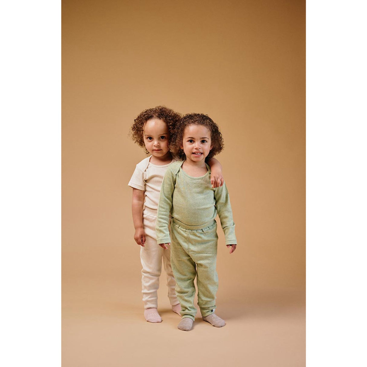 Gobabygo Feather Root Bukser Plant Dyed