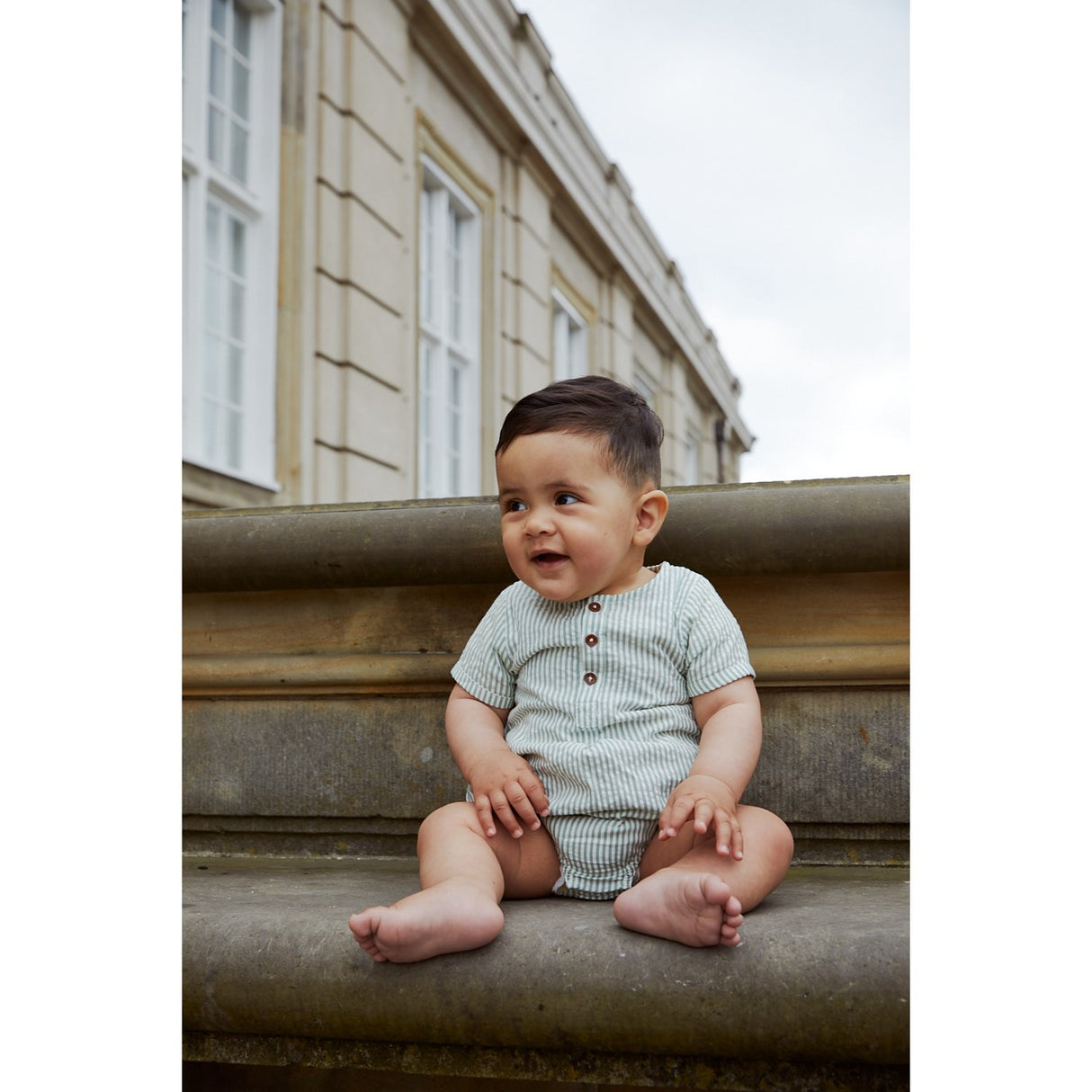 COPENHAGEN COLORS Green W Cream Stripe Seersucker Romper W. Ermer