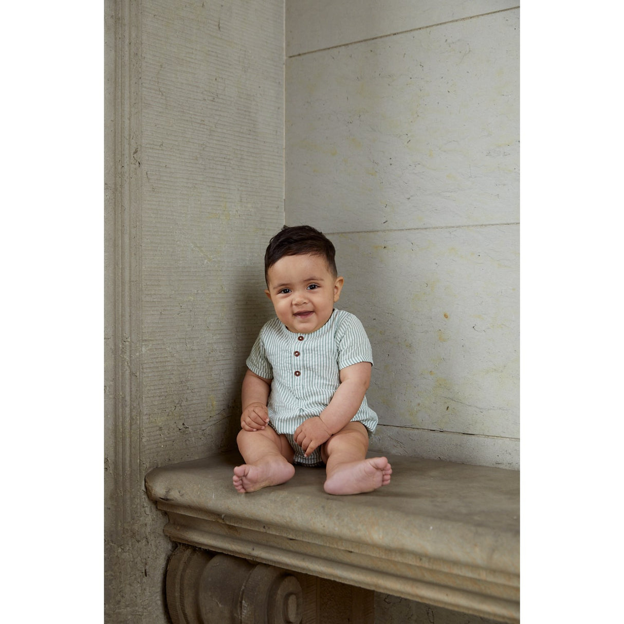 COPENHAGEN COLORS Green W Cream Stripe Seersucker Romper W. Ermer