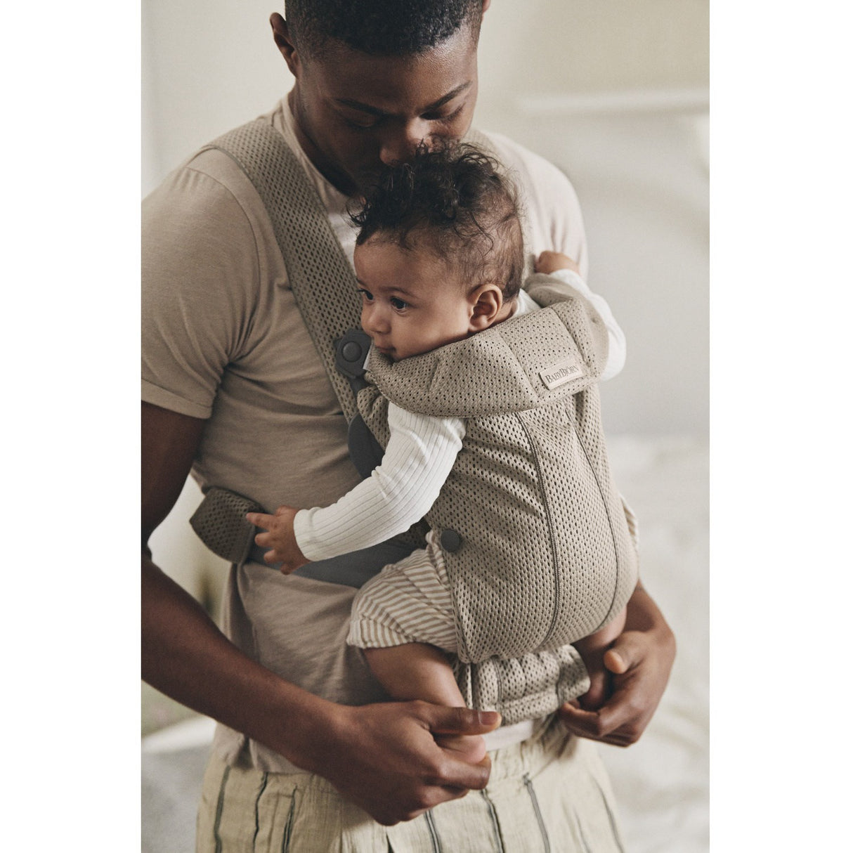 BabyBjörn Grey Beige Baby-bærer Mini