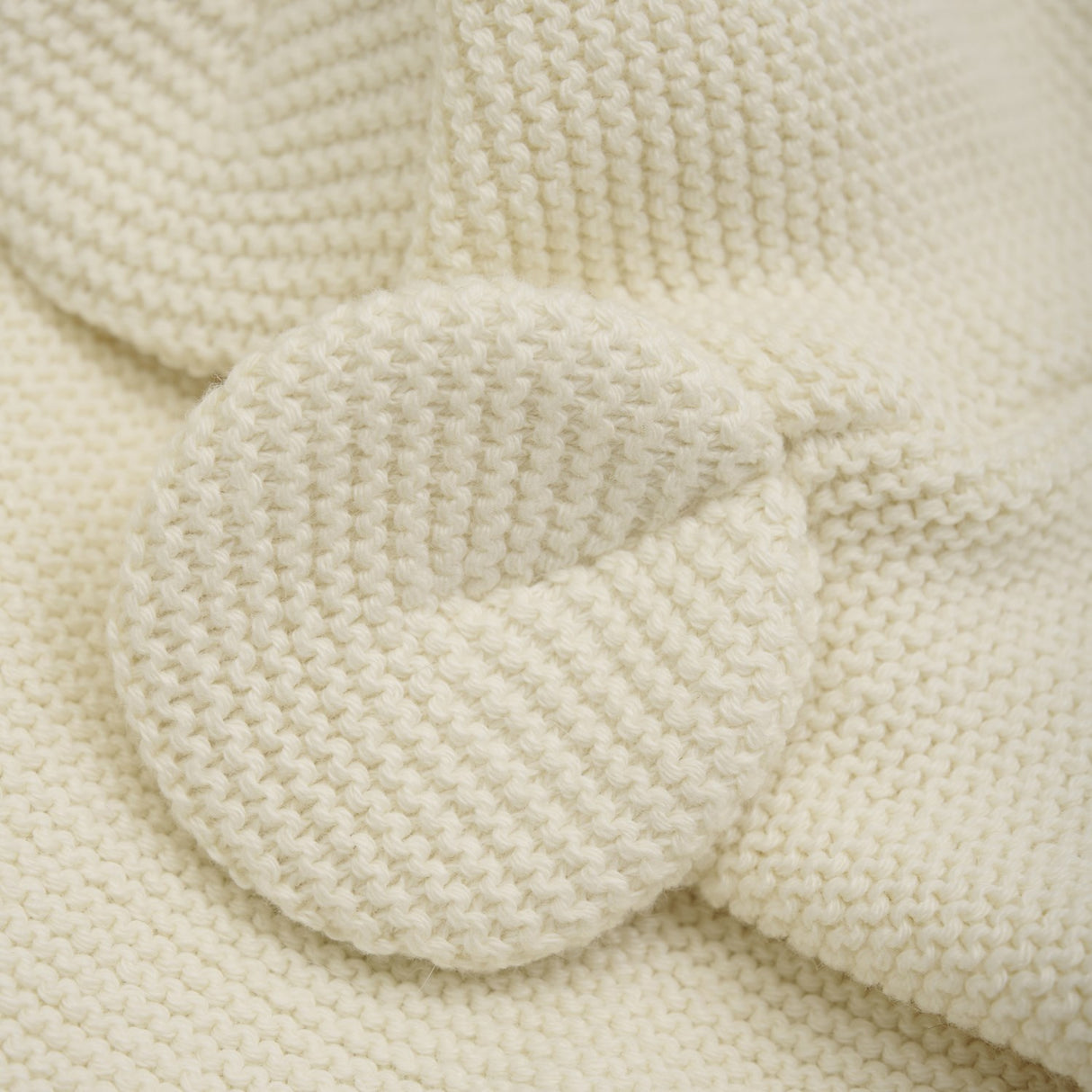 Huttelihut Antique White Balaclava Strikk m. Ører