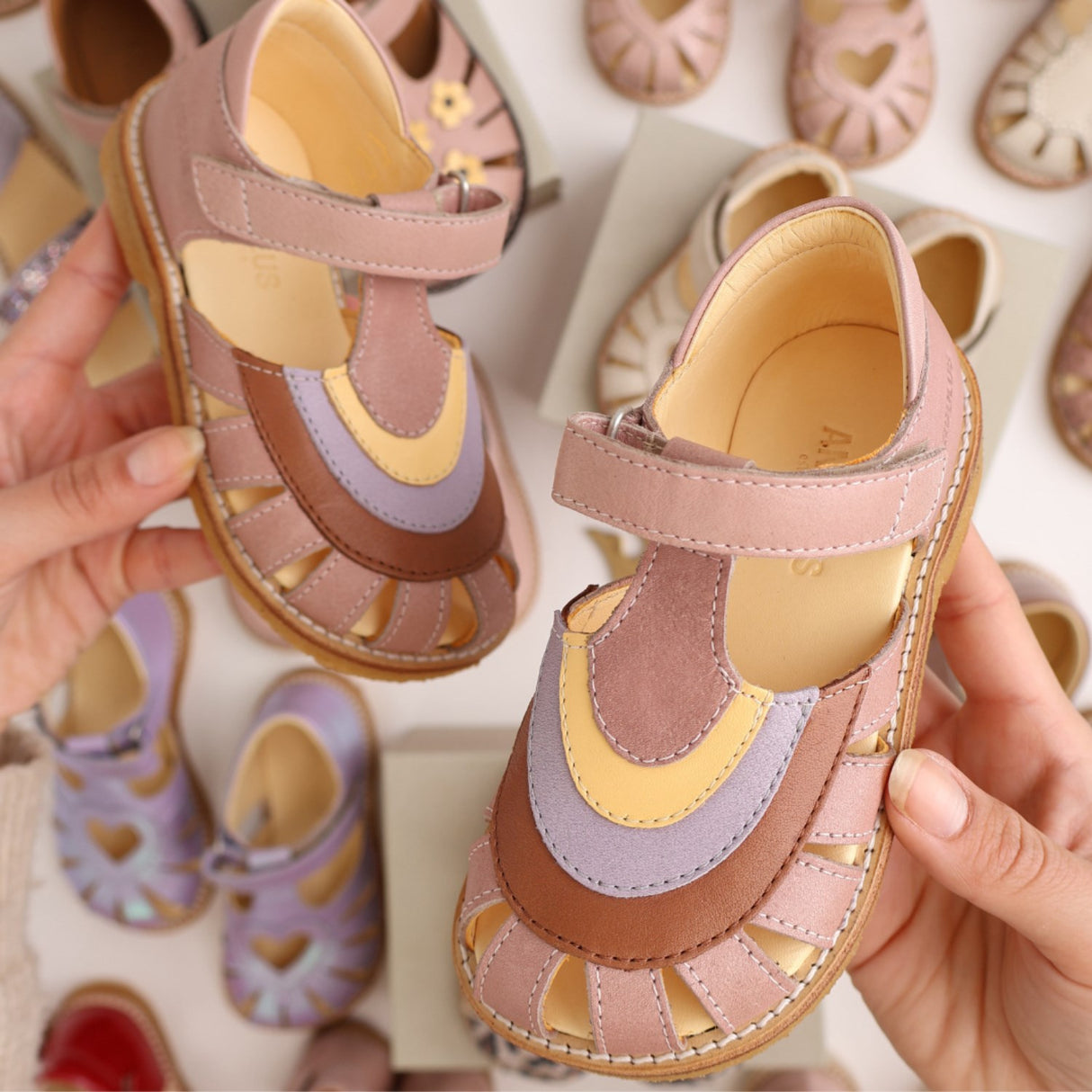 Angulus Rosebud/Clay/Lilac Colourblock Regnbuesandal Med Borrelås