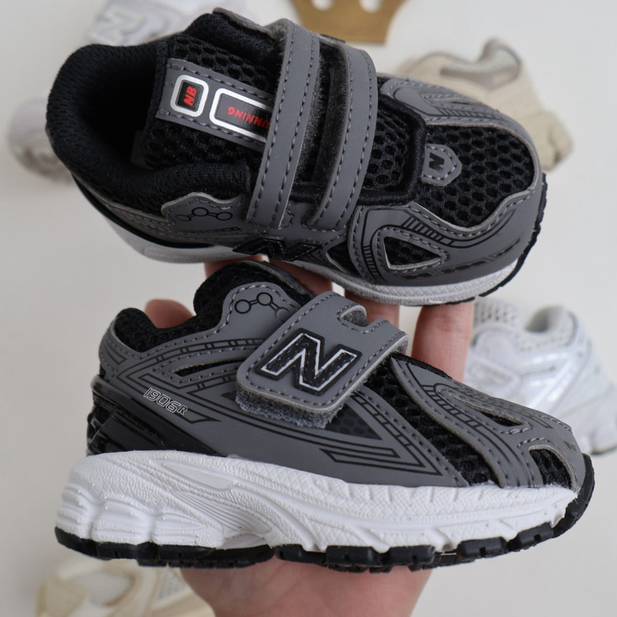 New Balance Black New Balance 1906 Kids Hook & Loop