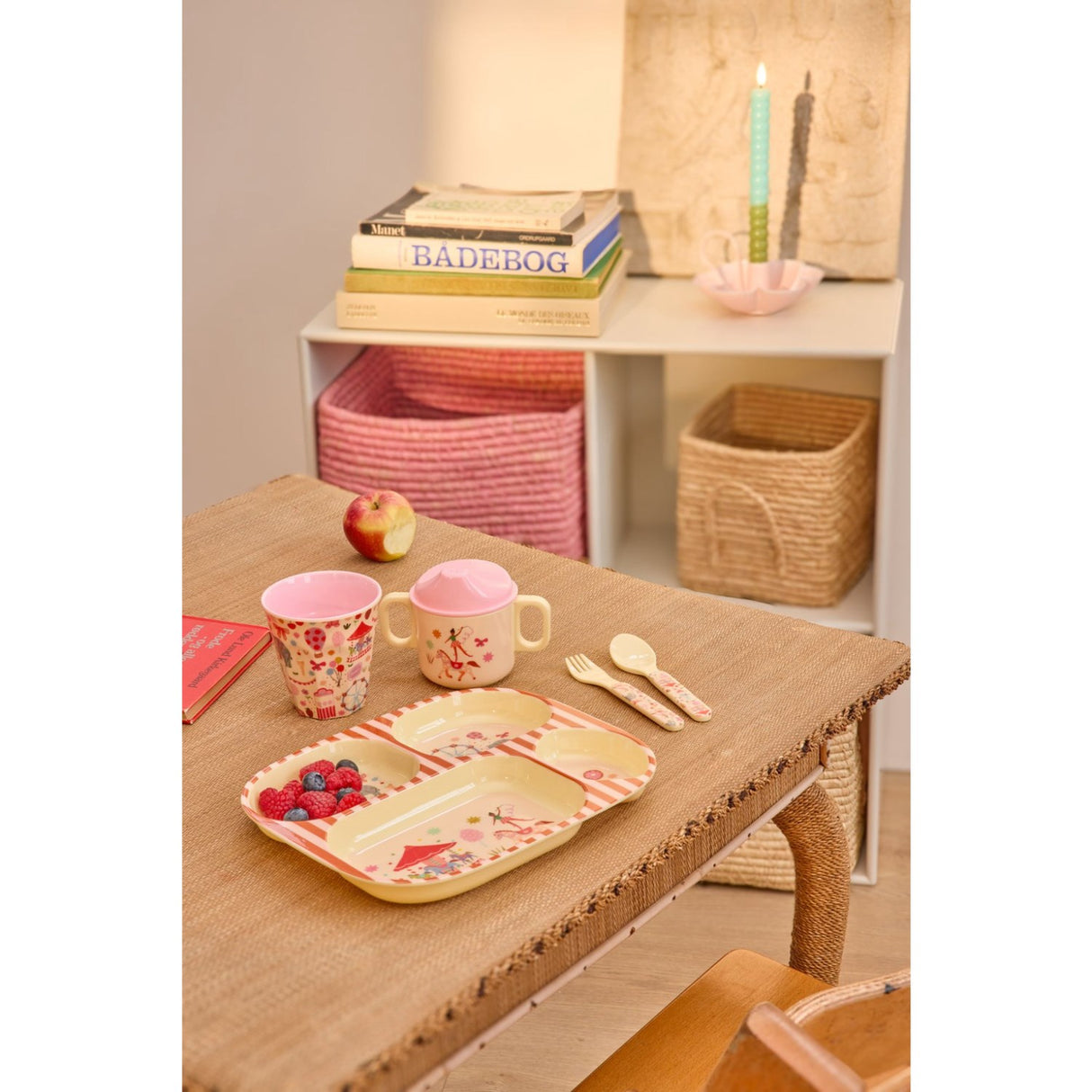 Rice Fun Fair Print Pink Melamine Kids 4-Rum Tallerken
