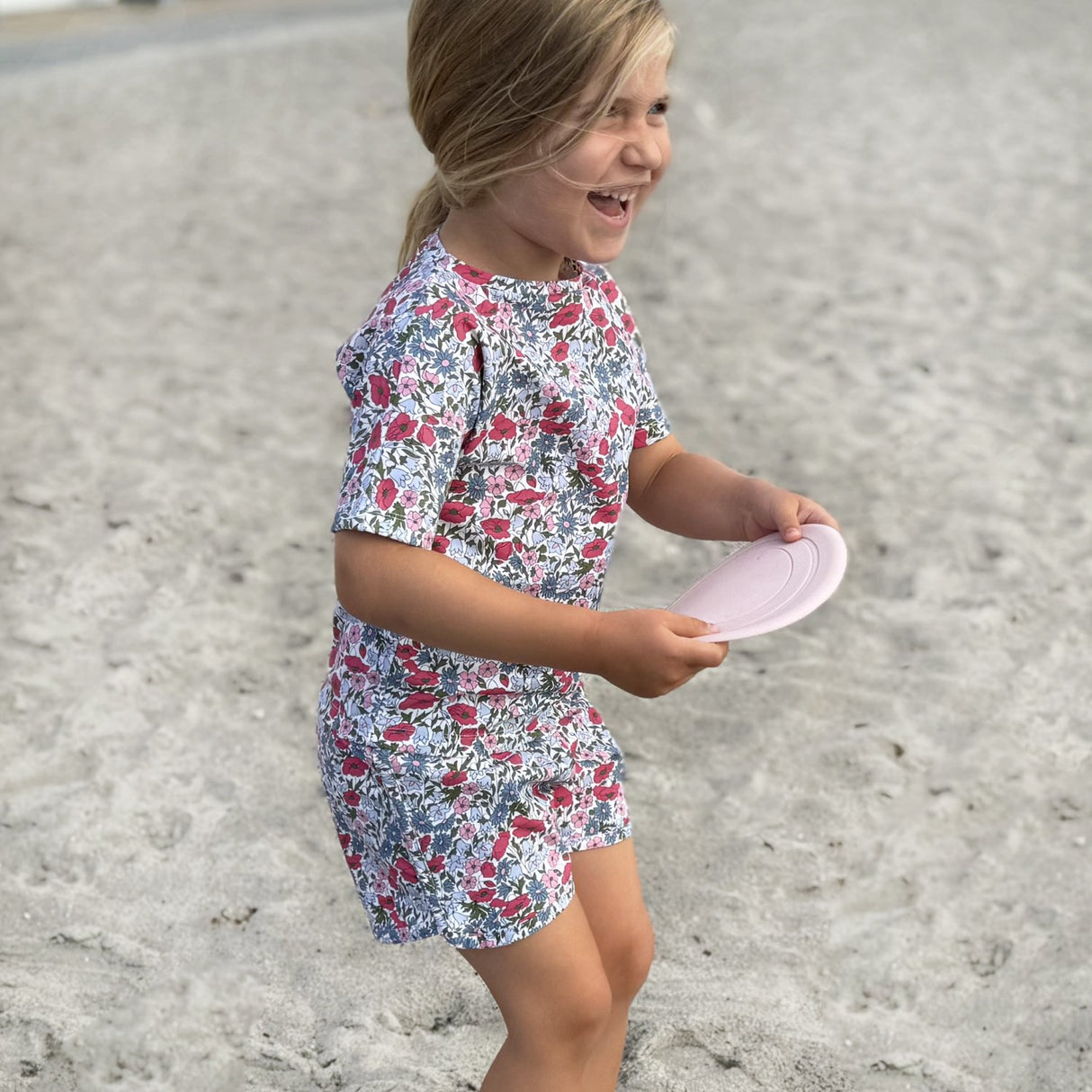 Petit Crabe Poppy & Daisy P Alexa Badeshorts - Laget av Liberty© Stoff