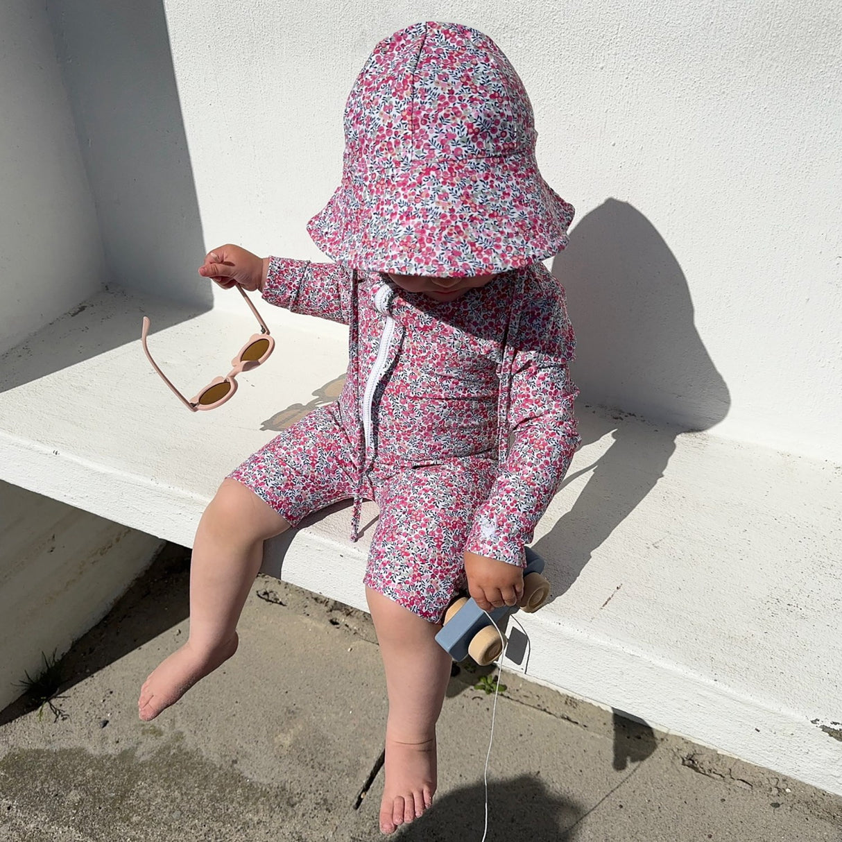 Petit Crabe Wiltshire Bud Combi Sunsuit - Made Med Liberty© Stoff