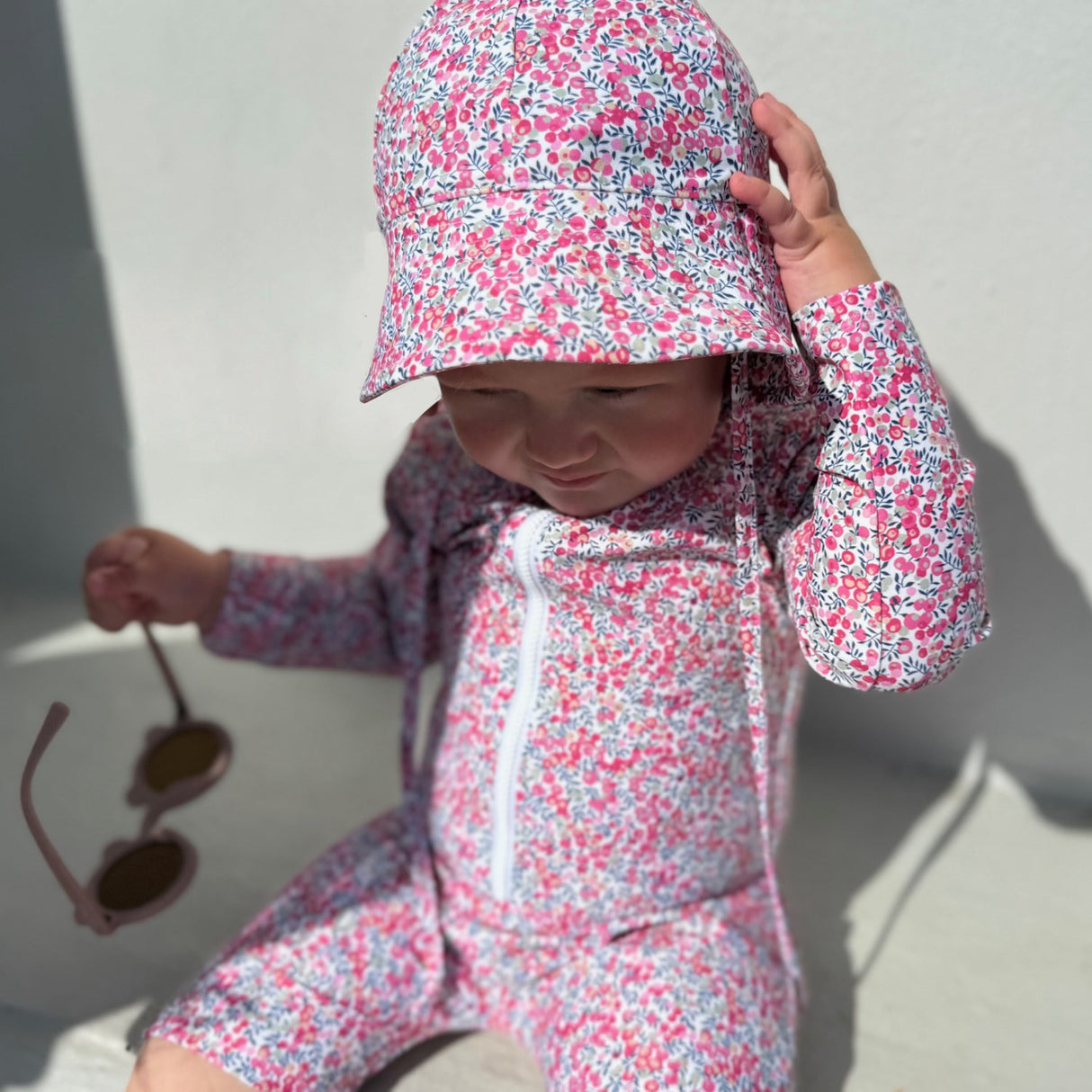 Petit Crabe Wiltshire Bud Combi Sunsuit - Made Med Liberty© Stoff