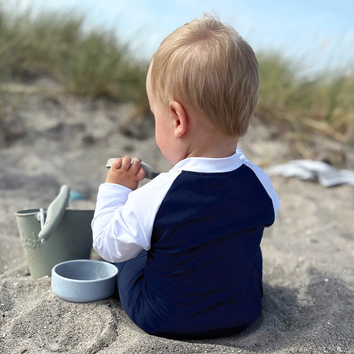 Petit Crabe Blue/White Multi Farge Sunsuit L/S