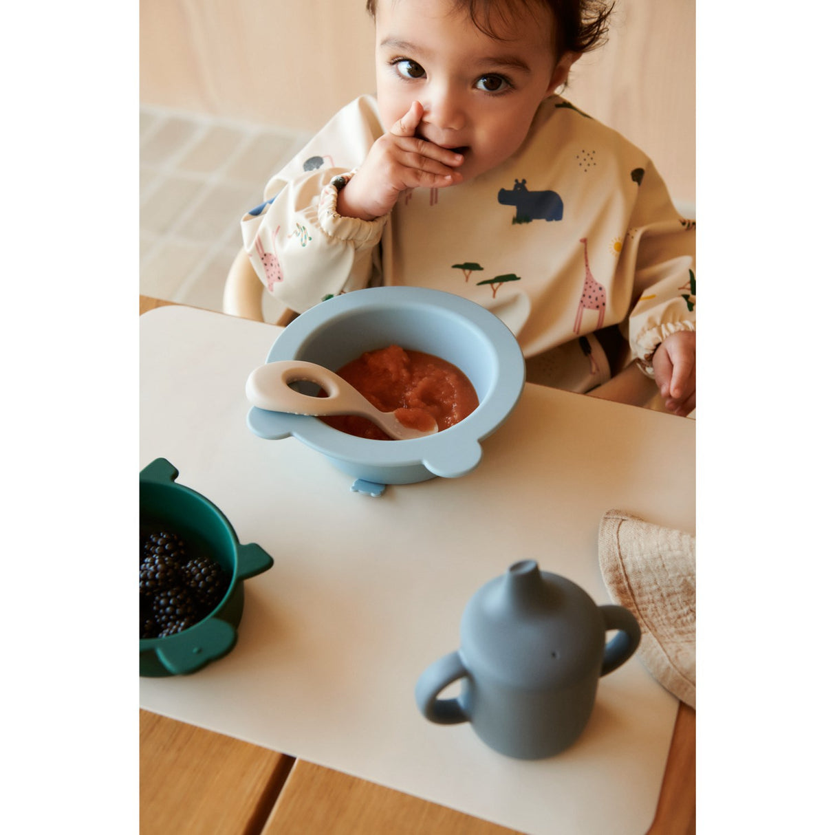 Liewood Merle Cape Bib Safari Sandy Mix