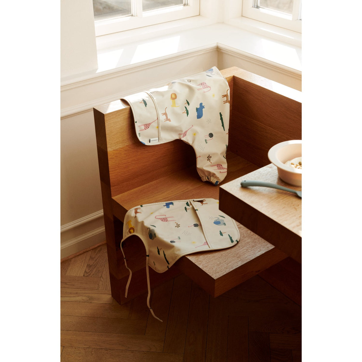 Liewood Merle Cape Bib Safari Sandy Mix