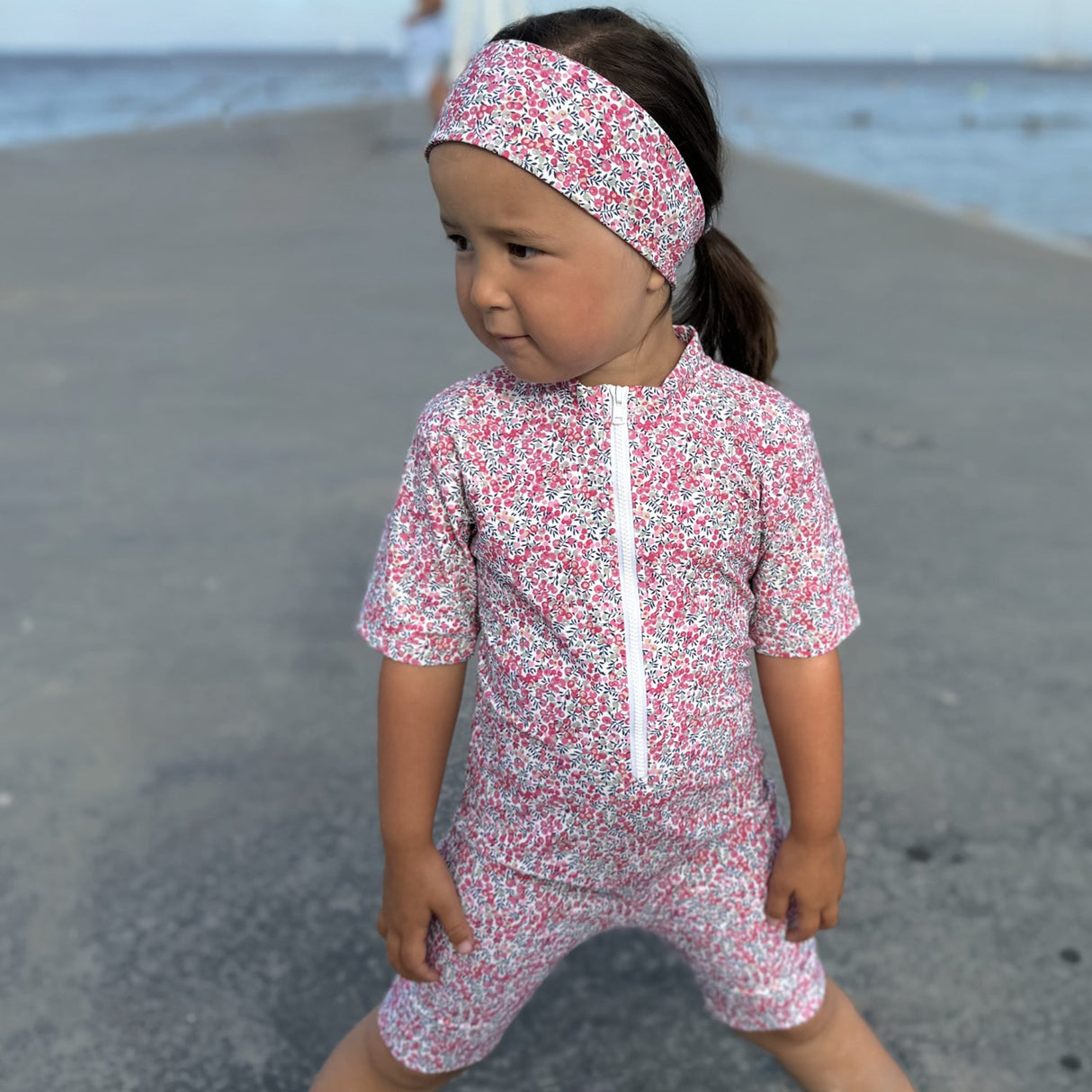 Petit Crabe Wiltshire Bud Sophie Pannebånd