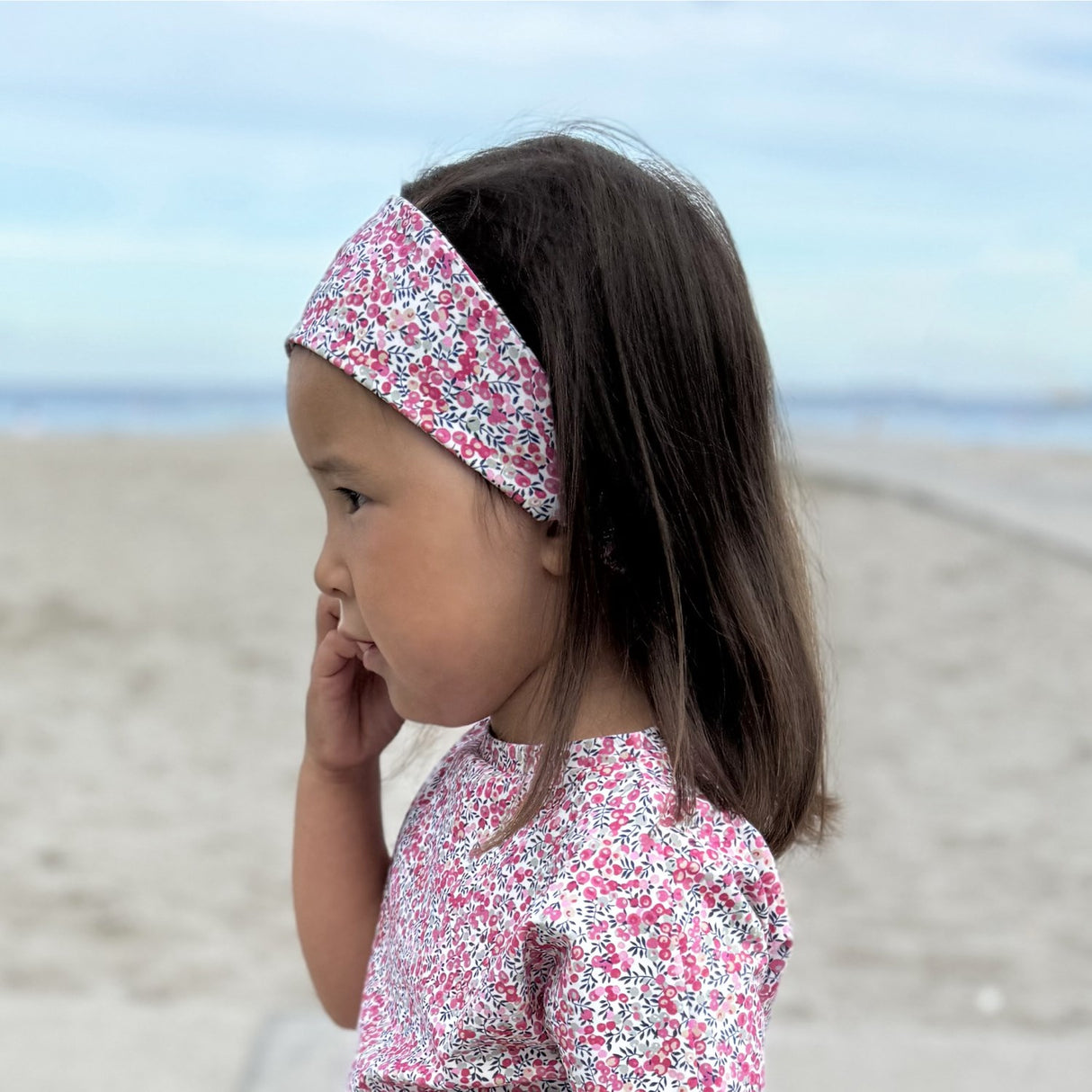 Petit Crabe Wiltshire Bud Sophie Pannebånd