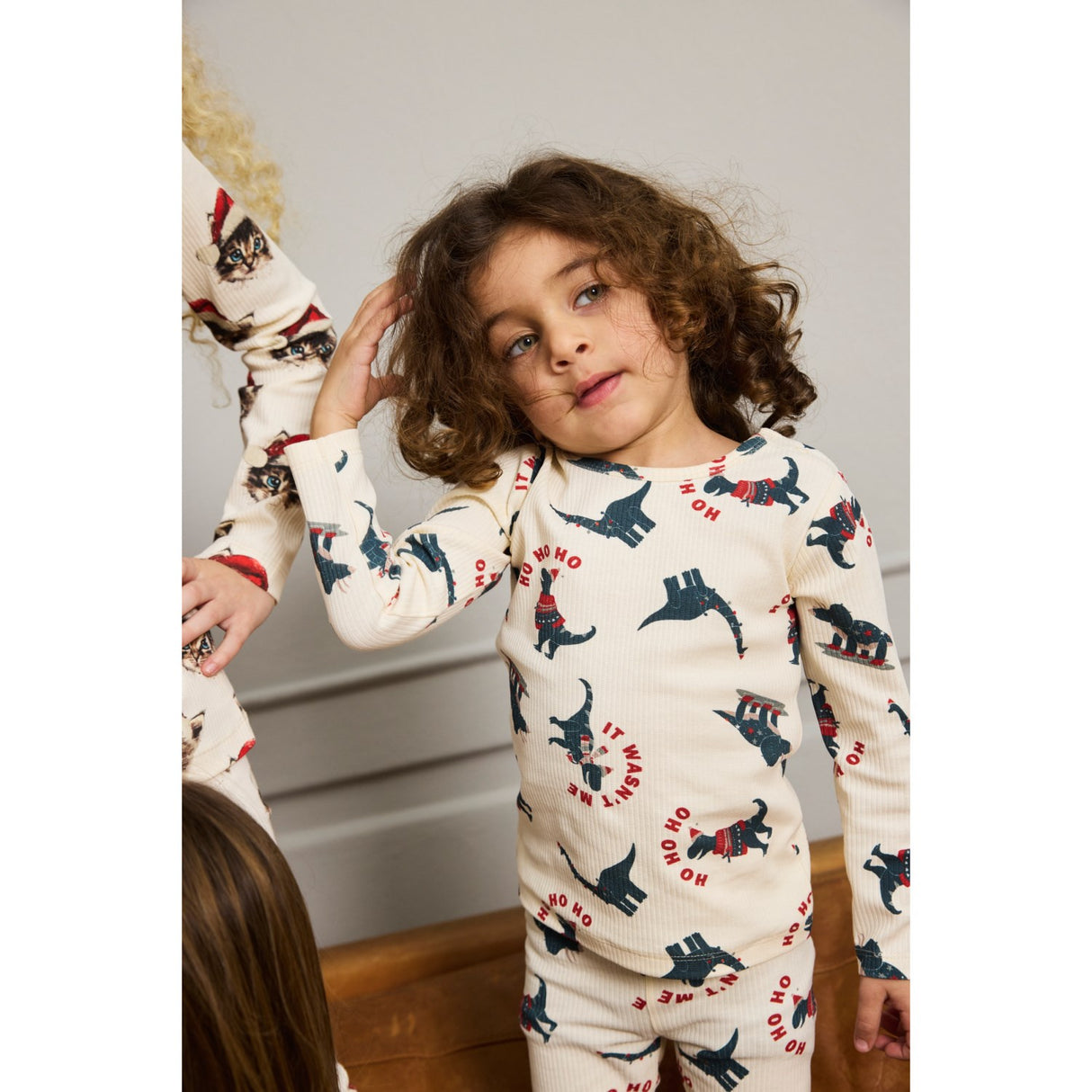 THE NEW Siblings Gardenia Dino AOP Holiday Rib Night Sett