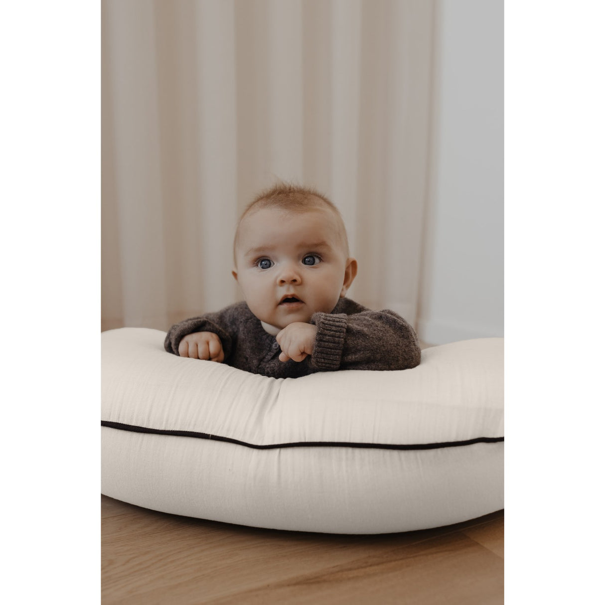 That's Mine X Élhée French Oak Collab Nursing Pute