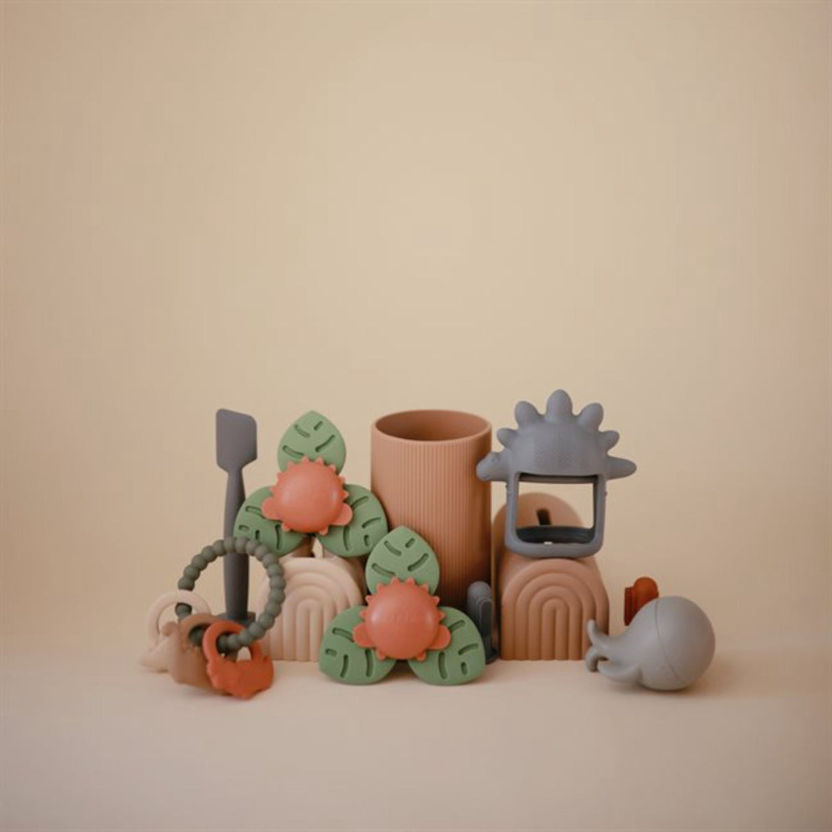 Mushie Dino Suction Spinner Leketøy