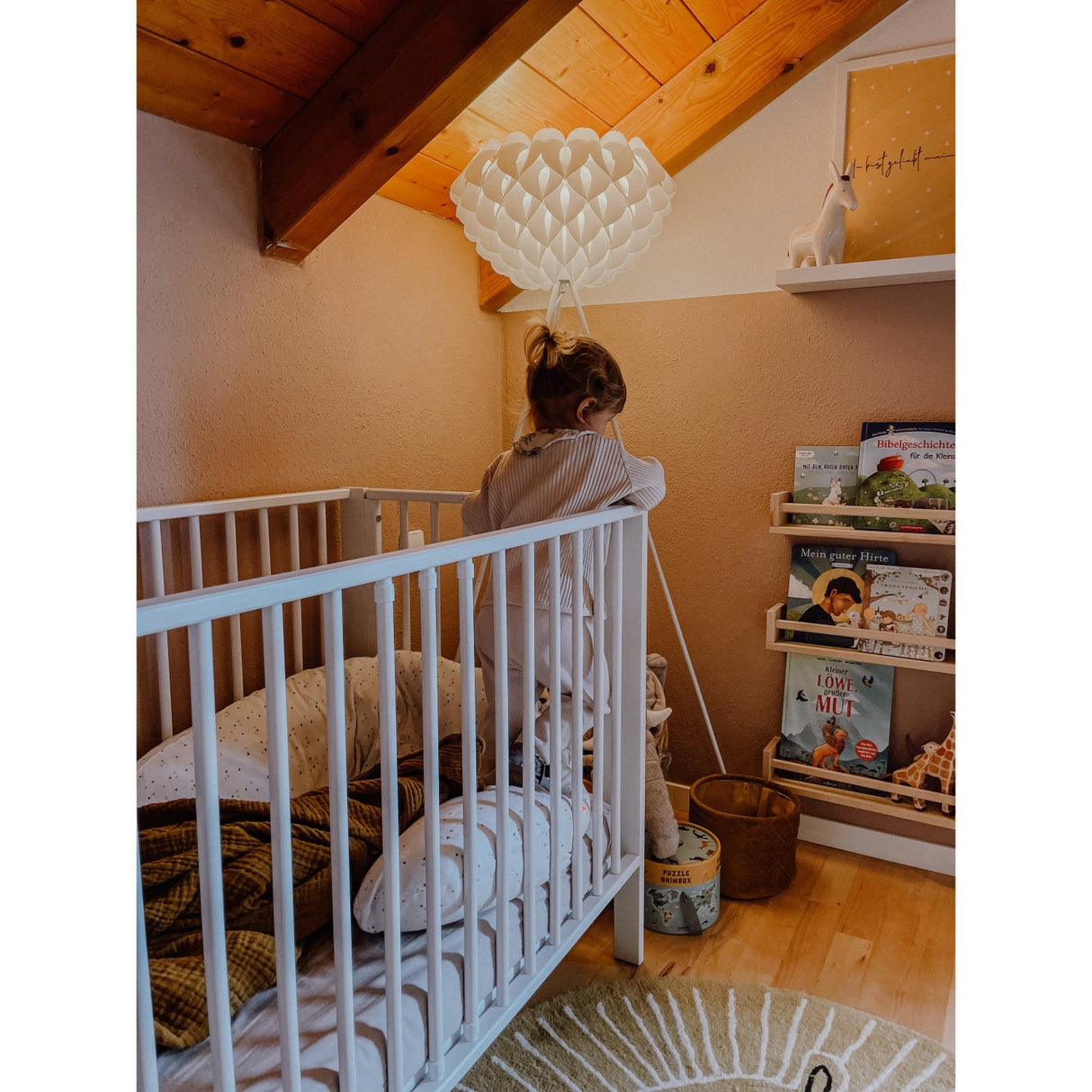 tiSsi® White Laquer Jori Sammenklappelig Seng Massiv Bøk