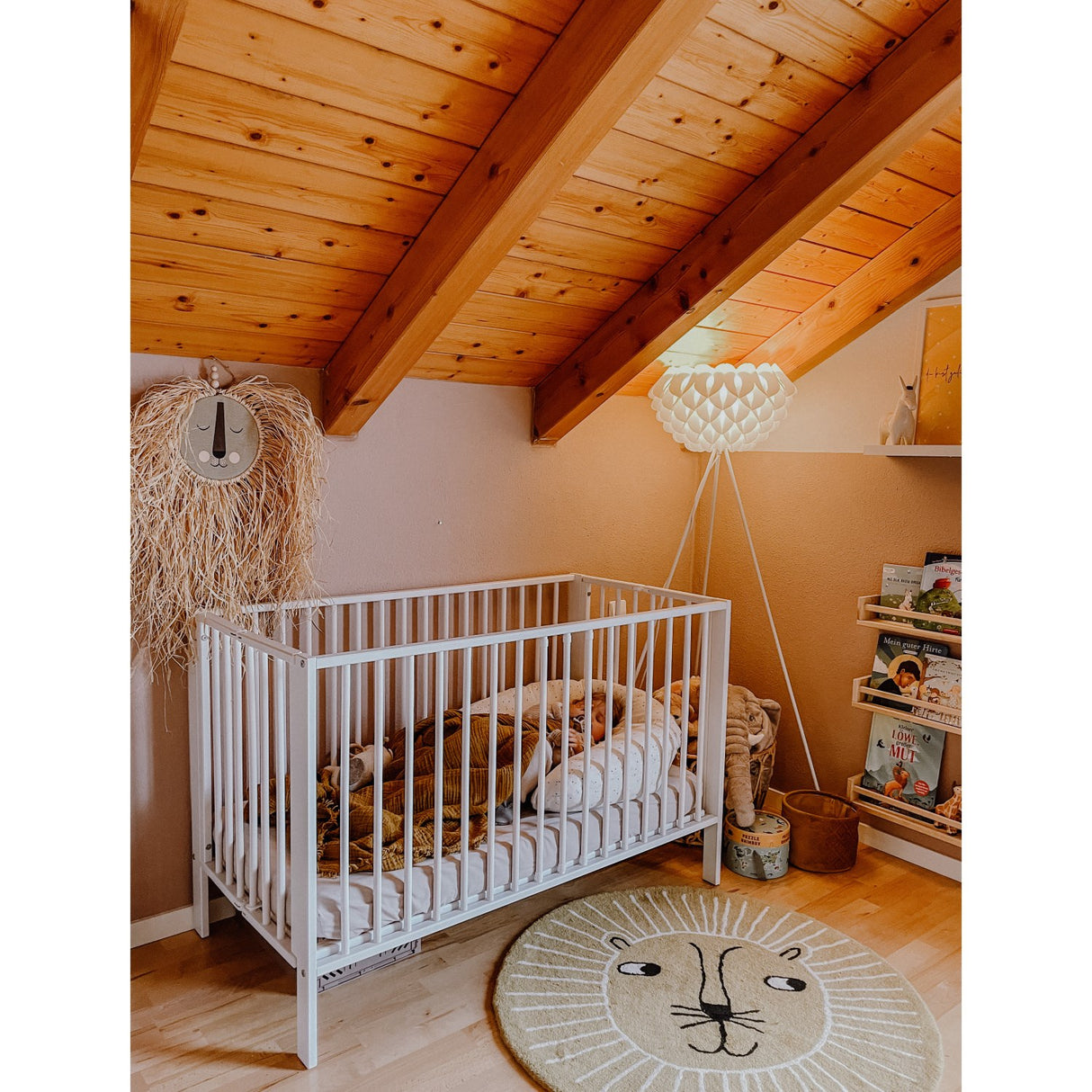 tiSsi® White Laquer Jori Sammenklappelig Seng Massiv Bøk