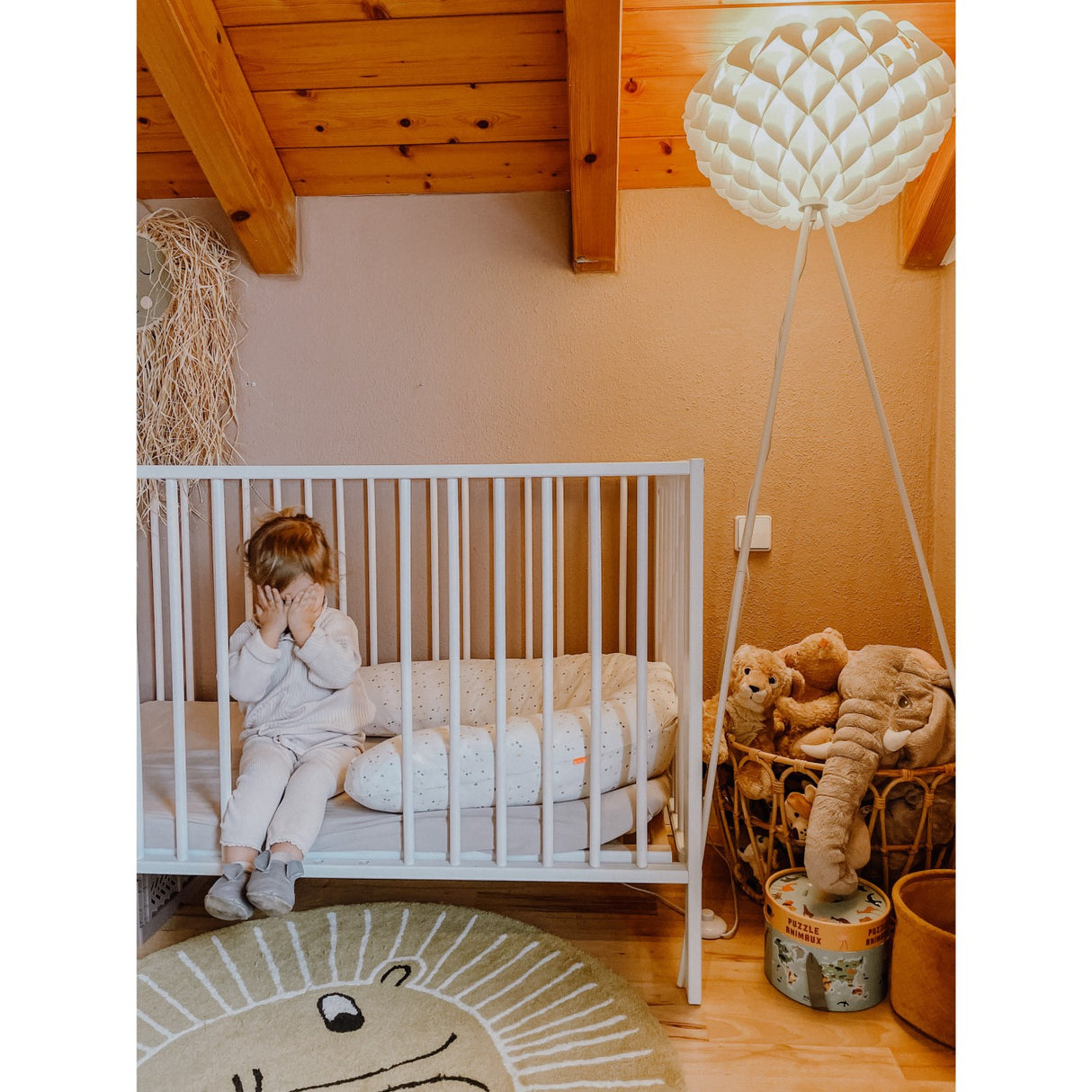 tiSsi® White Laquer Jori Sammenklappelig Seng Massiv Bøk