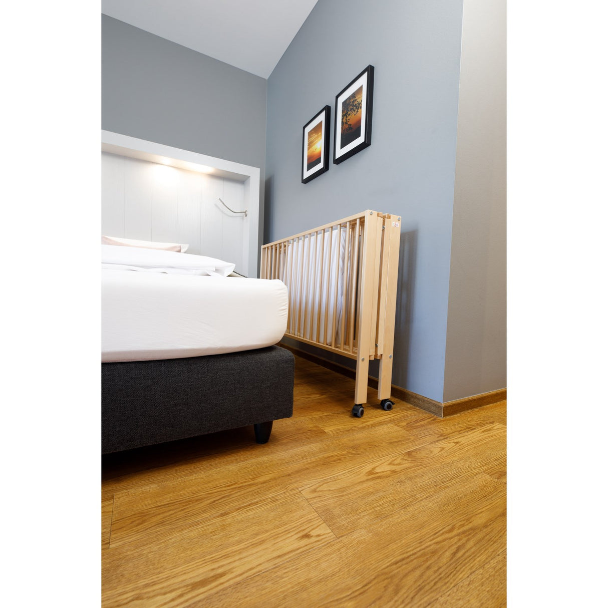 tiSsi® Nature Jori Sammenklappelig Seng Massiv Bøk