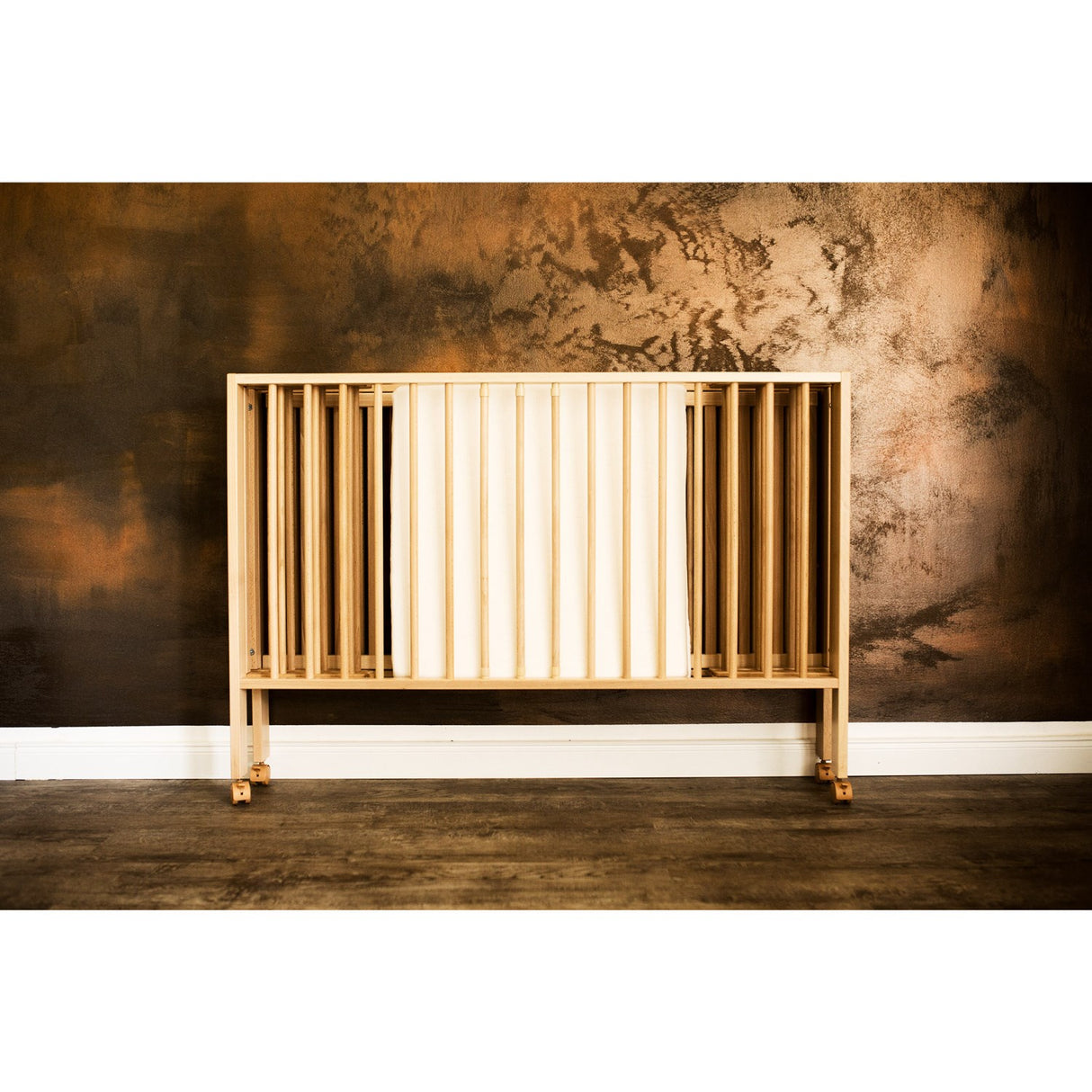 tiSsi® Nature Jori Sammenklappelig Seng Massiv Bøk