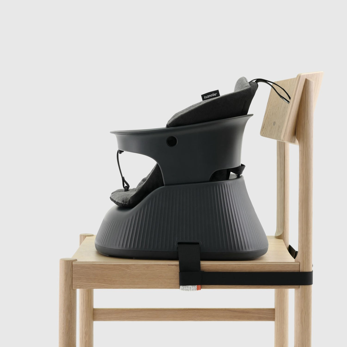 Hannie Charcoal Black The Portable High Chair