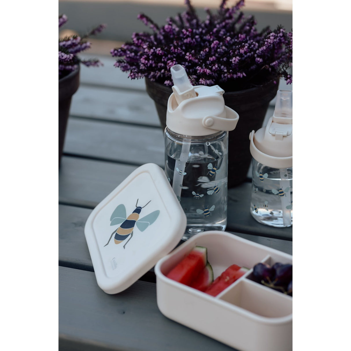 Vanilla COPENHAGEN Honeybee Happy Matboks - Silicone