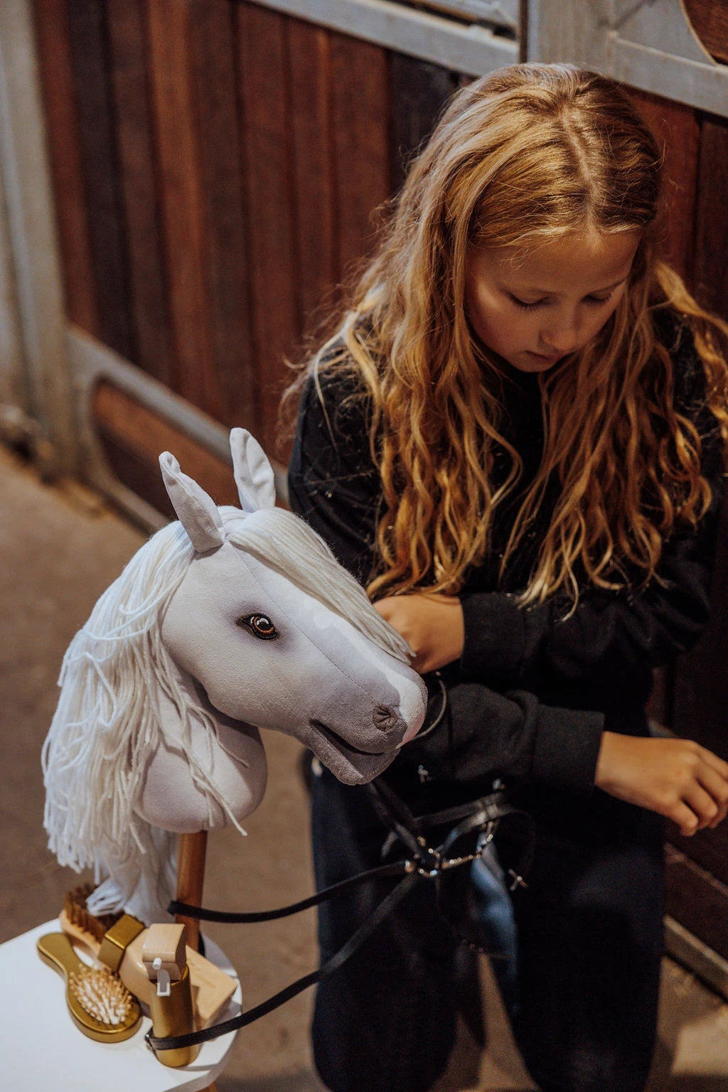 av Astrup Kjepphest, Sigrid, Hvit