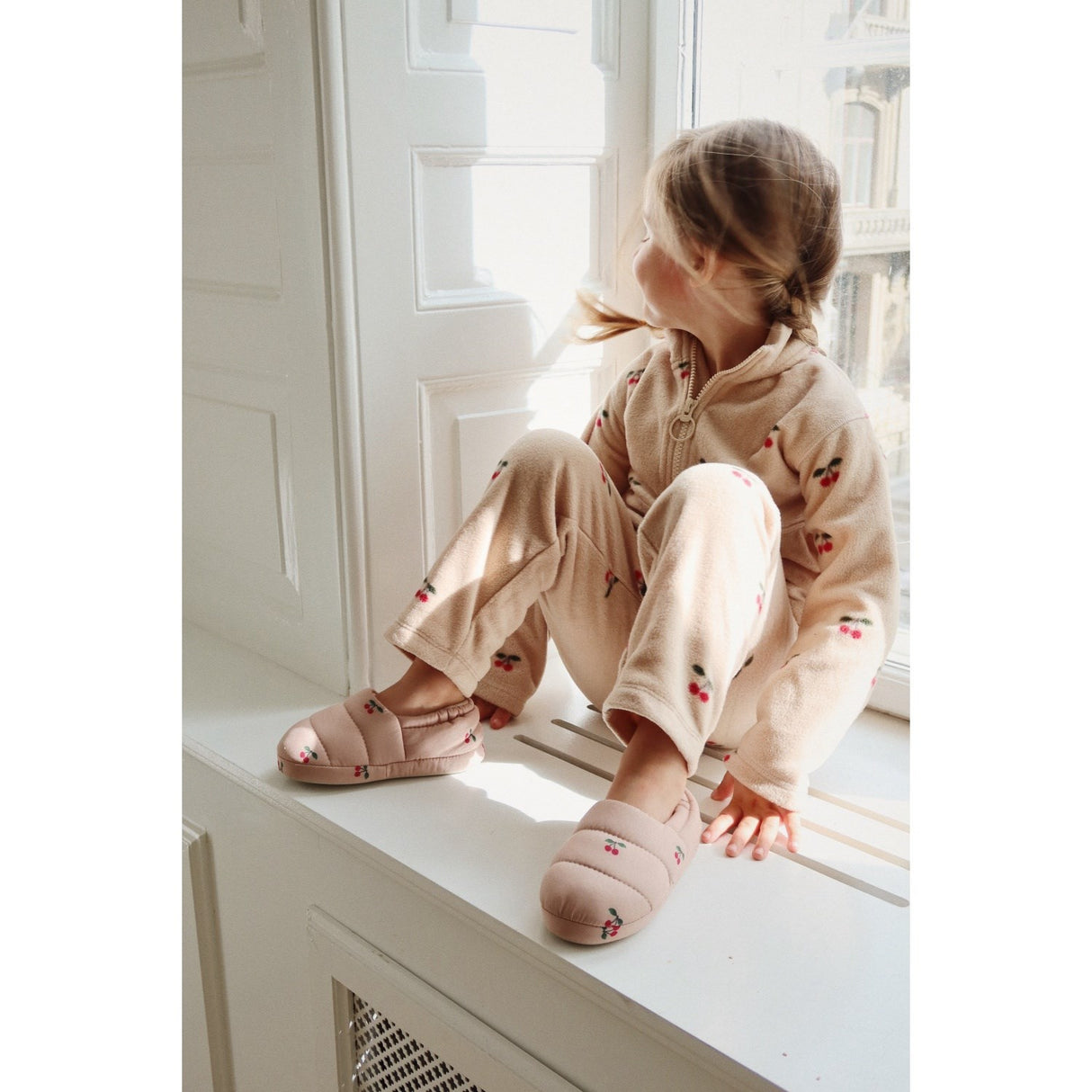 Konges Sløjd x Luksusbaby Cherry Tavi Fleece Collegegenser Grs