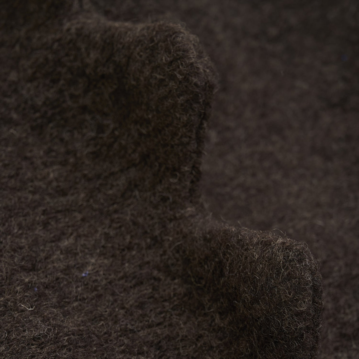 Huttelihut Dark Brown Melange Elefantlue Triangles Ull