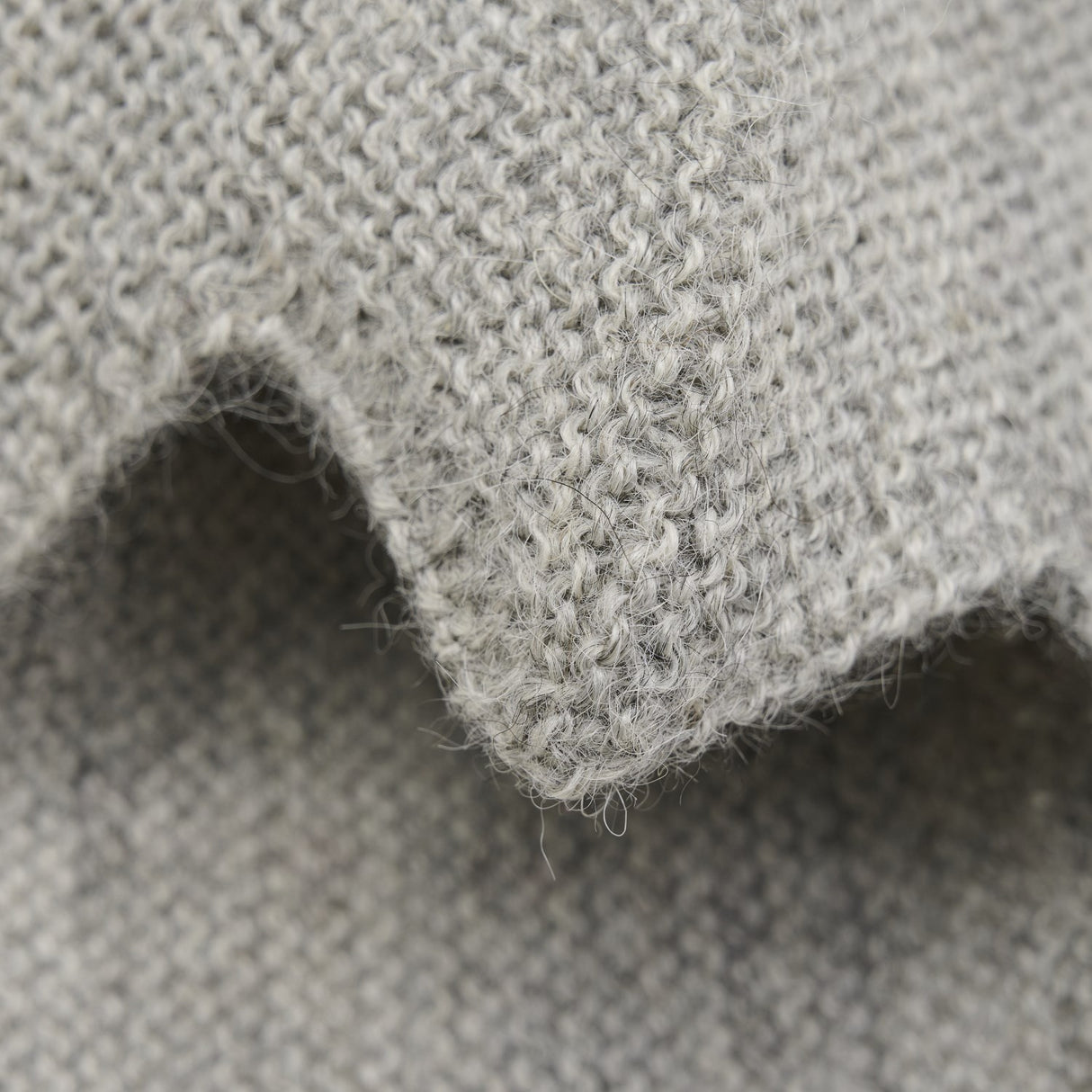 Huttelihut Medium Grey Melange Bonnet Ull Strikk Alpaca Pompom