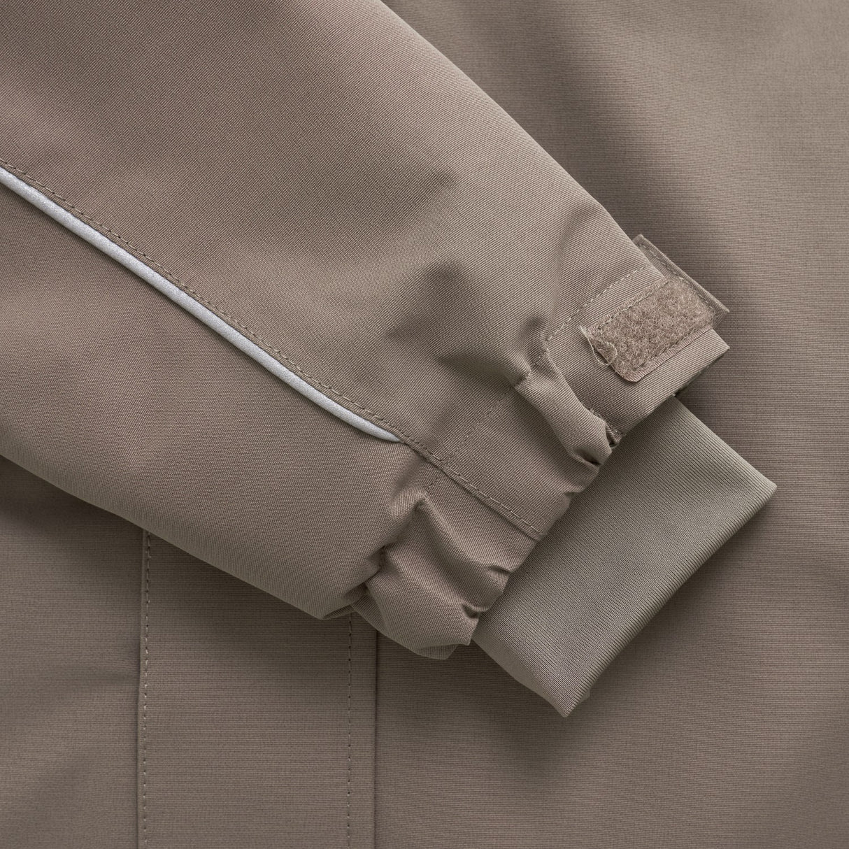 En Fant Fungi Flydress W. Fake Pels